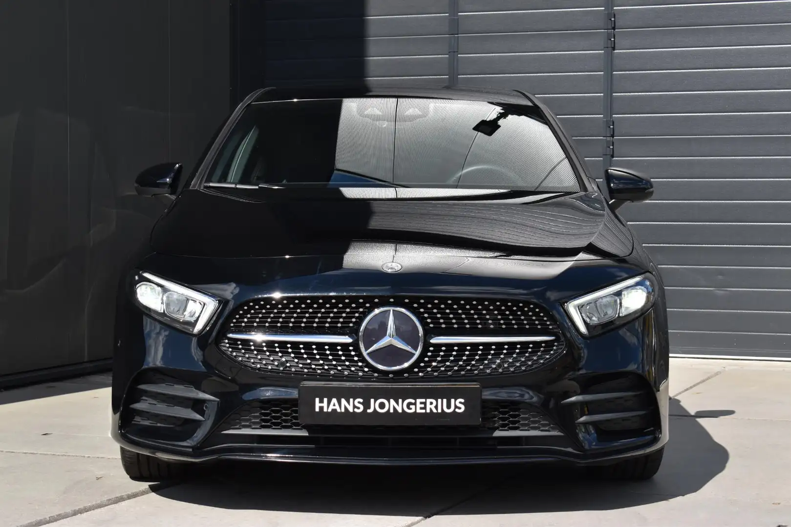 Mercedes-Benz A 180 Business Solution AMG | AUTOMAAT | SFEER-VERLICHTI Zwart - 2