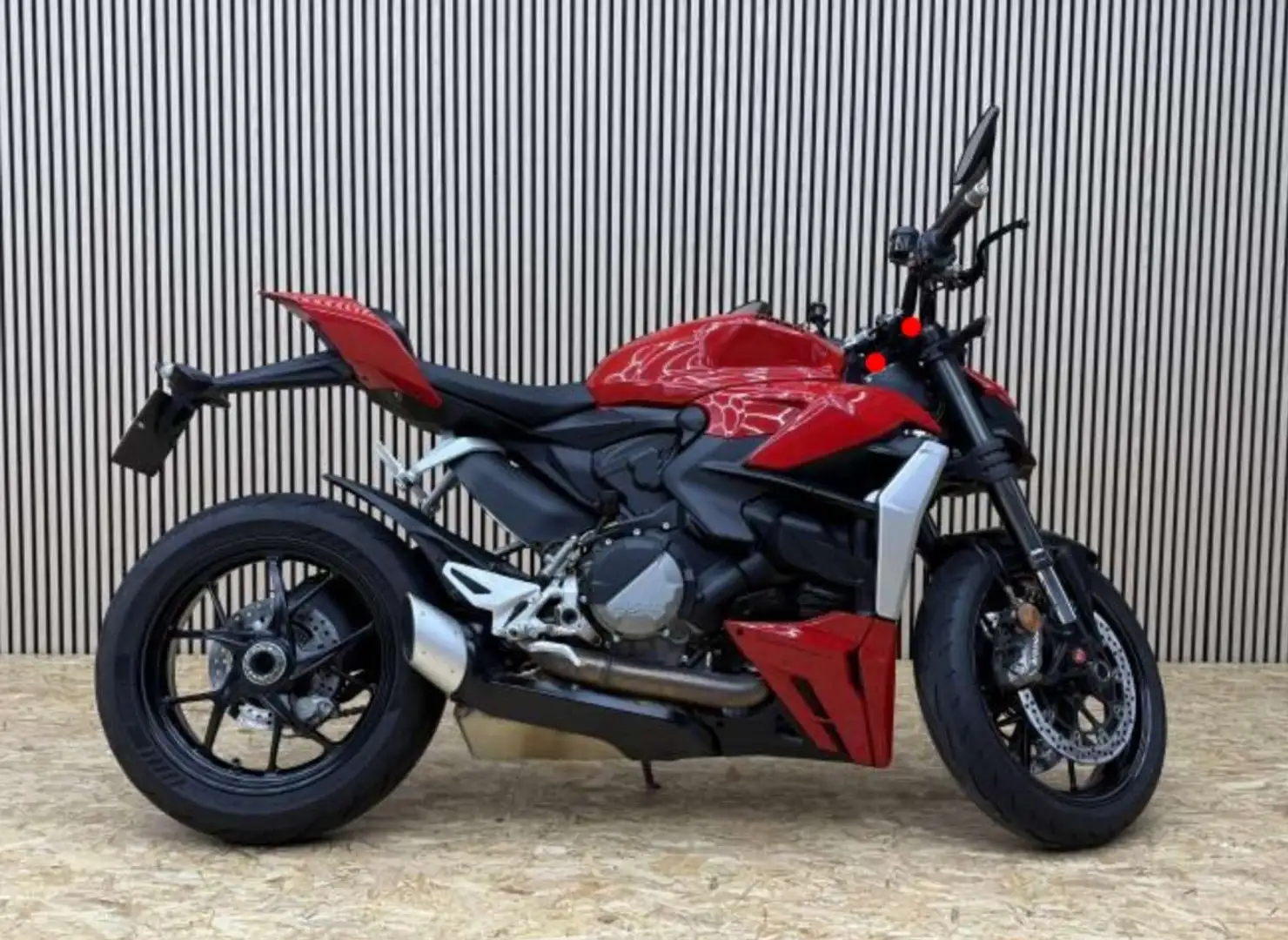 Ducati Streetfighter V2 Rojo - 1