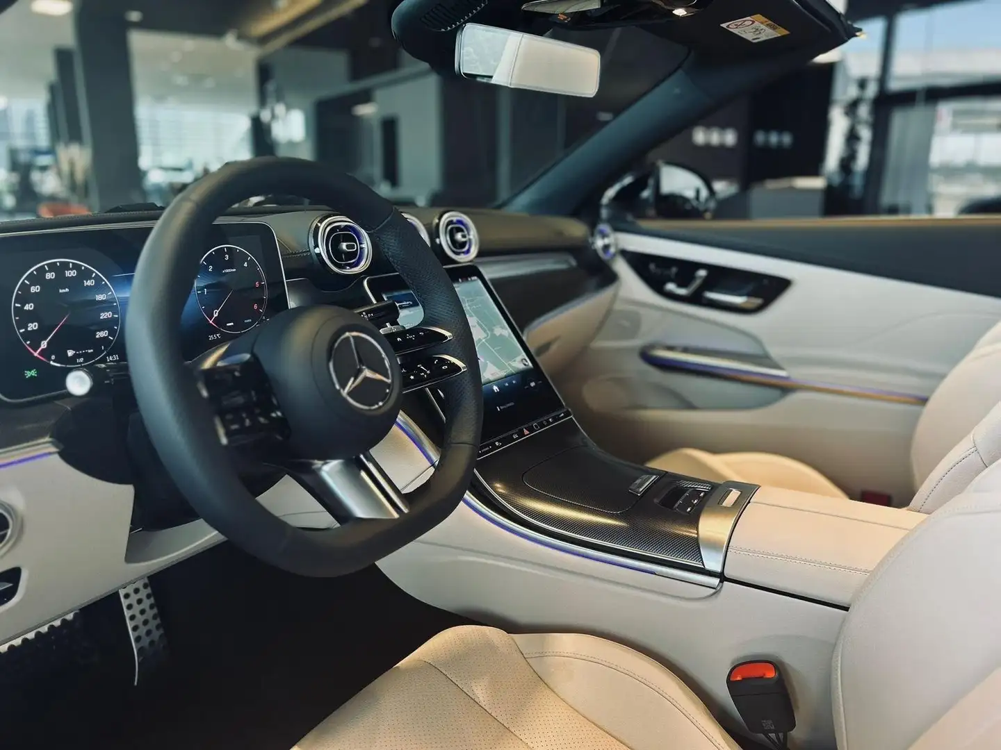 Mercedes-Benz CLE 220 CLE 220d Cabrio AMG Line ADVANCED PLUS Nero - 2