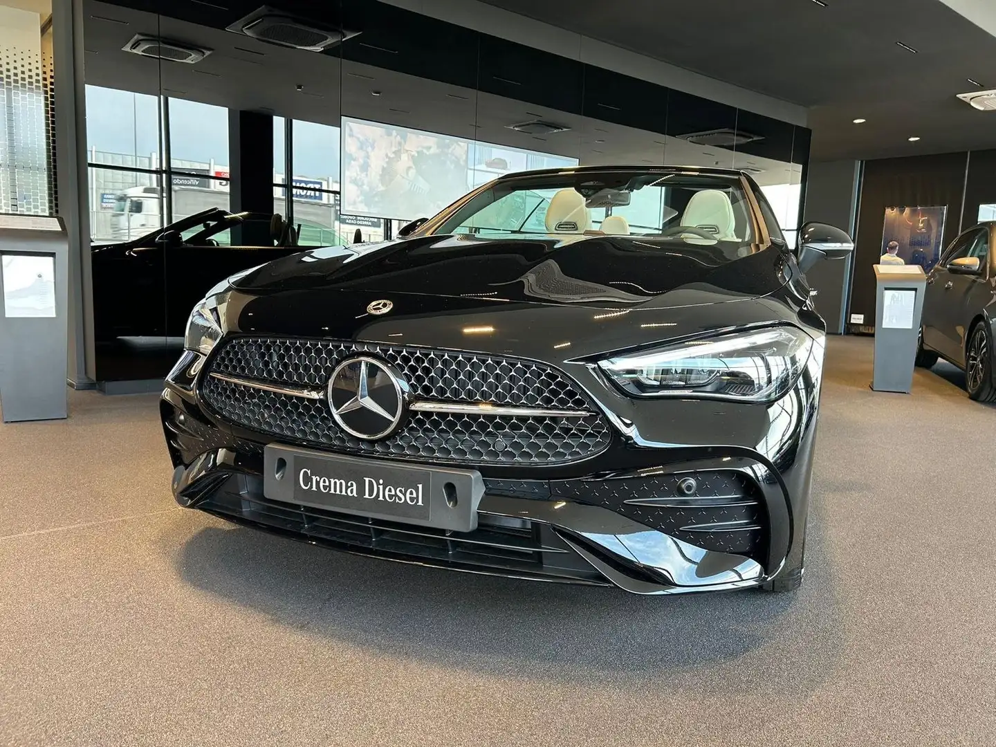 Mercedes-Benz CLE 220 CLE 220d Cabrio AMG Line ADVANCED PLUS Nero - 1
