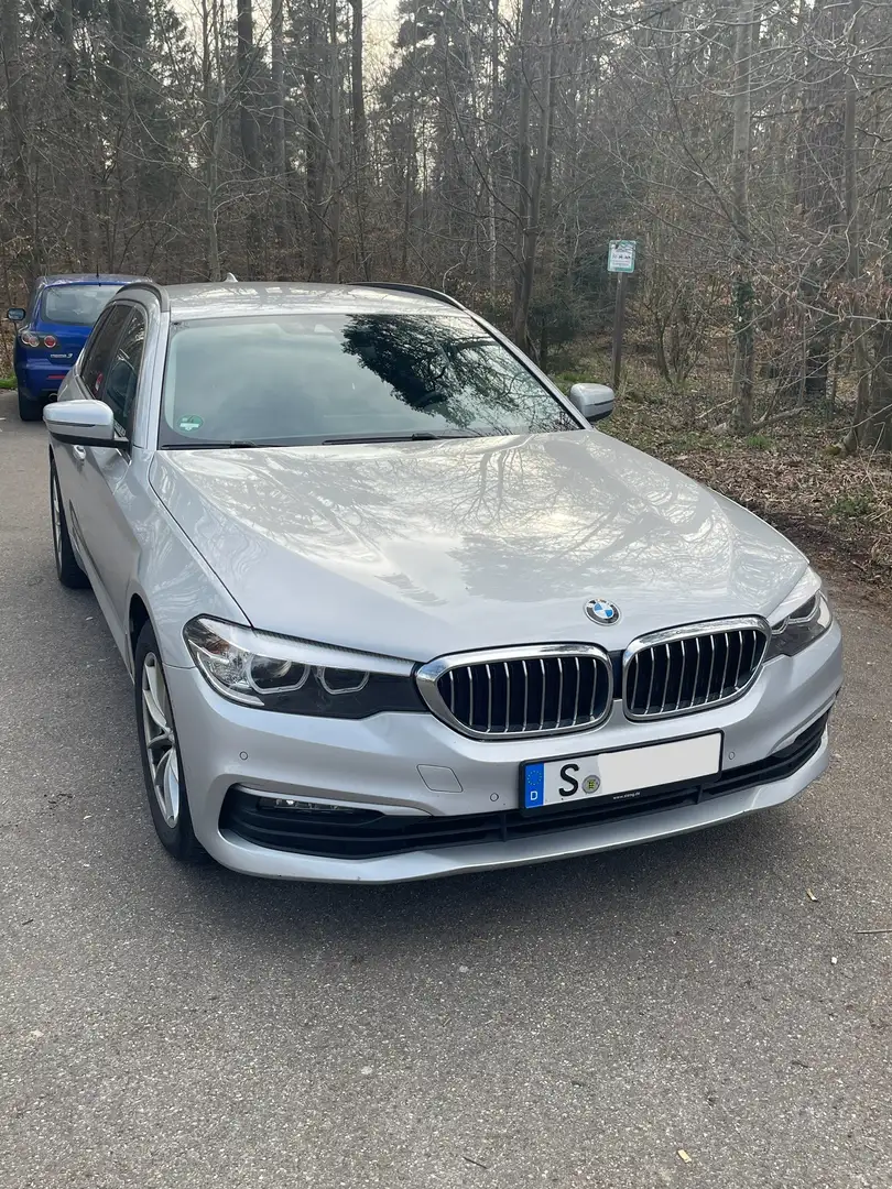 BMW 520 520 d xDrive Silber - 1