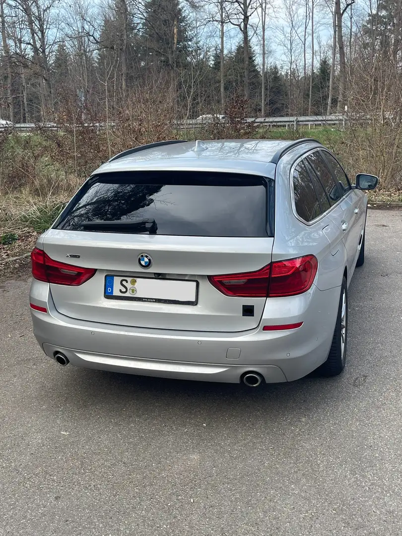 BMW 520 520 d xDrive Silber - 2