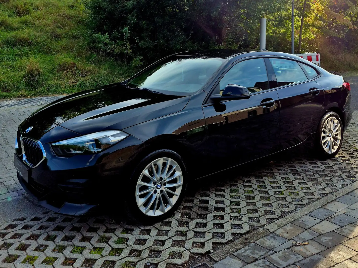 BMW 216 Gran Coupé 216 dA AdBlue Zwart - 1