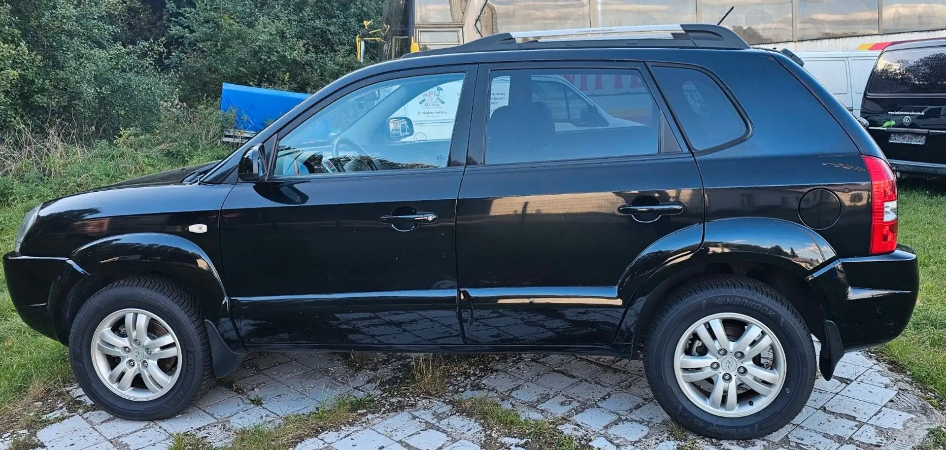 Hyundai TUCSON 2.0 GLS **TÜV** Schwarz - 1