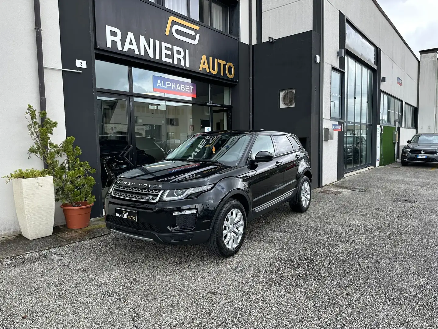 Land Rover Range Rover Evoque Range Rover Evoque 5p 2.0 td4 Business 150cv Noir - 1