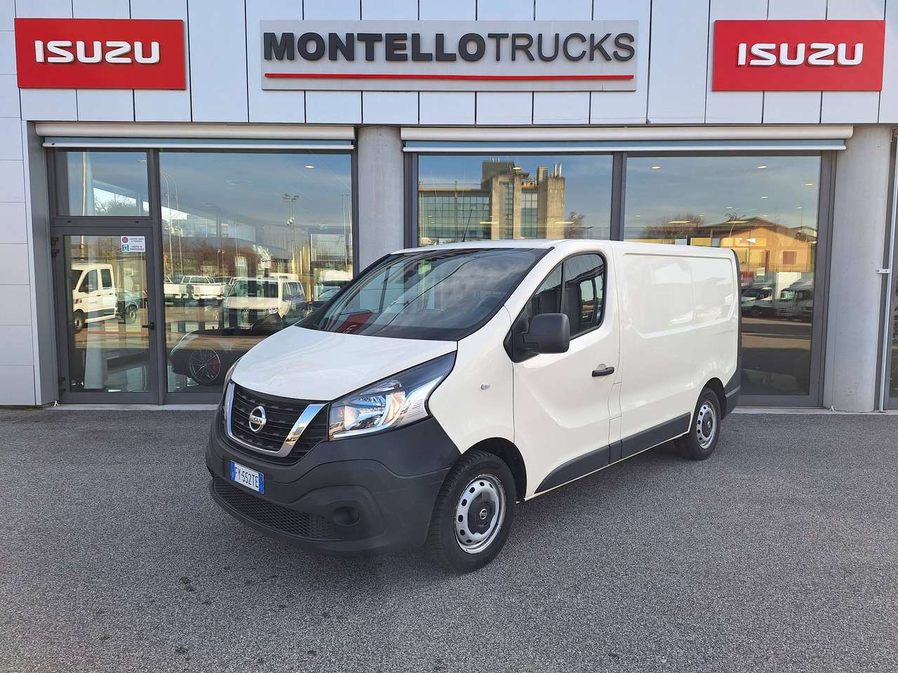 Nissan NV300 1.6 dci 95cv L1H1 1034kg 2400x1660 mm H 1630mm