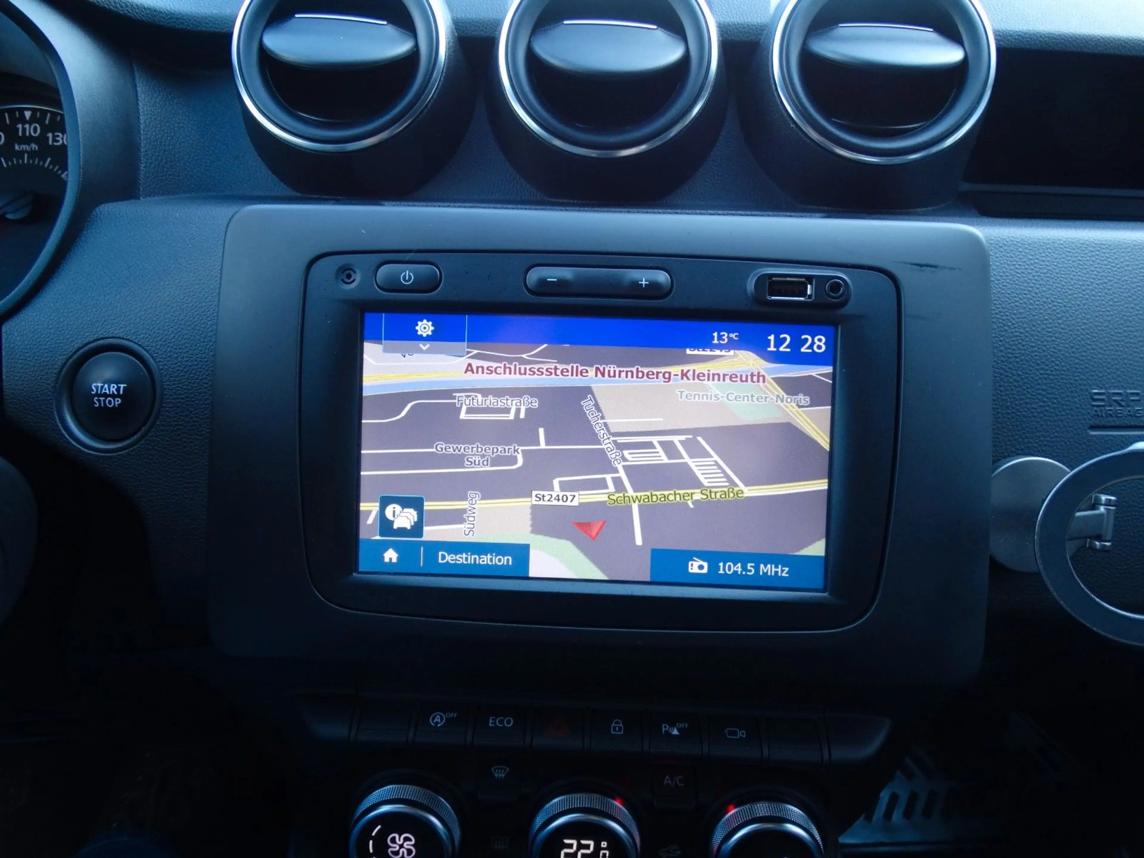 Dacia Duster Prestige*LED*Leder*SHZ*Kam.360°-Navi*Voll — photo 11