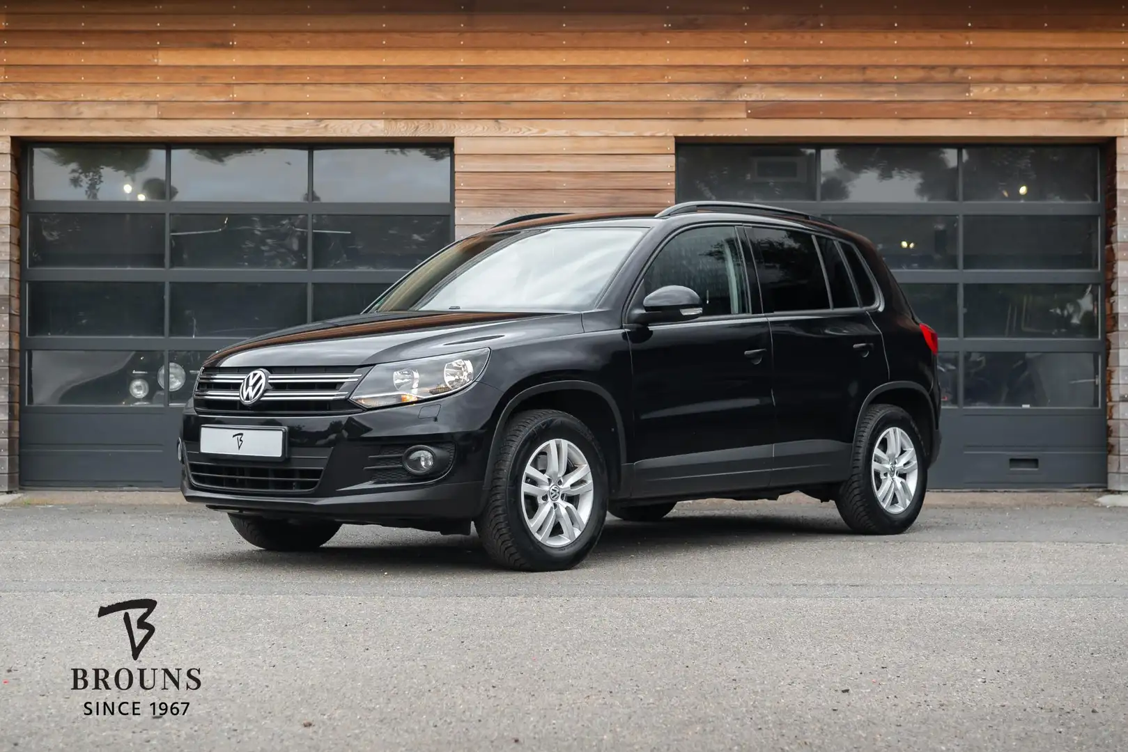 Volkswagen Tiguan 1.4 TSI Comfort&Design | Standverwarming | Stoelve Noir - 1