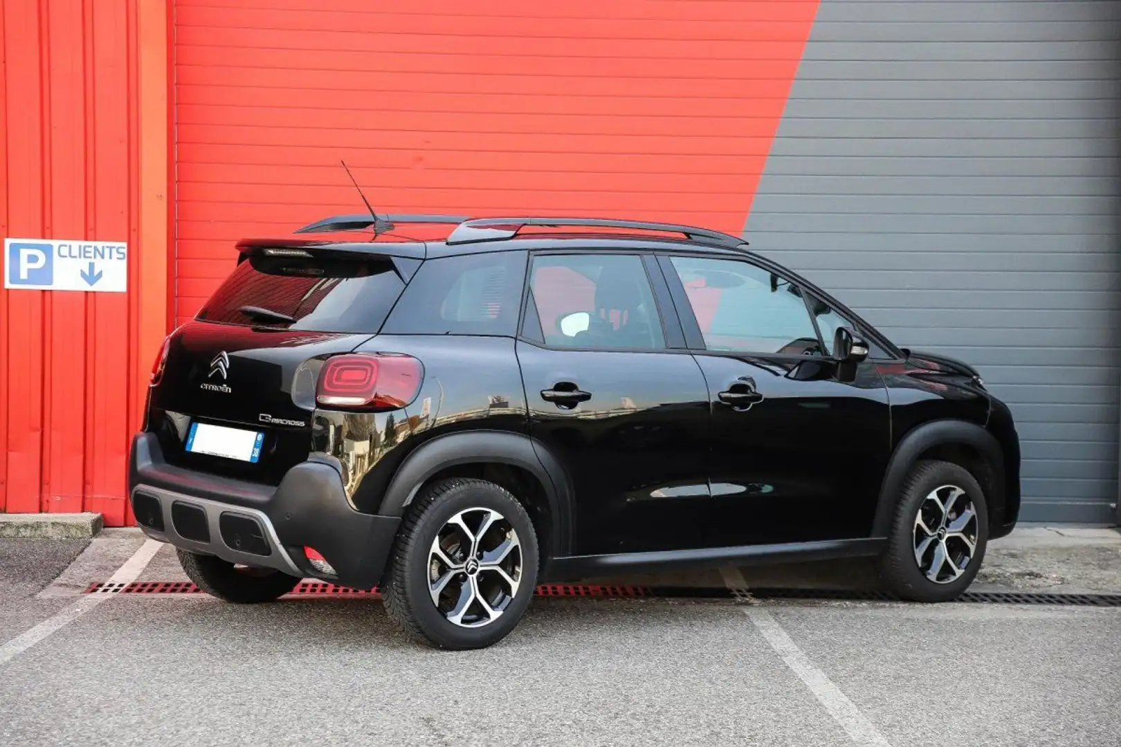 Citroen C3 Aircross 1.2 PureTech 110 Plus GRIP CONTROL %2B CARPLAY Noir - 2