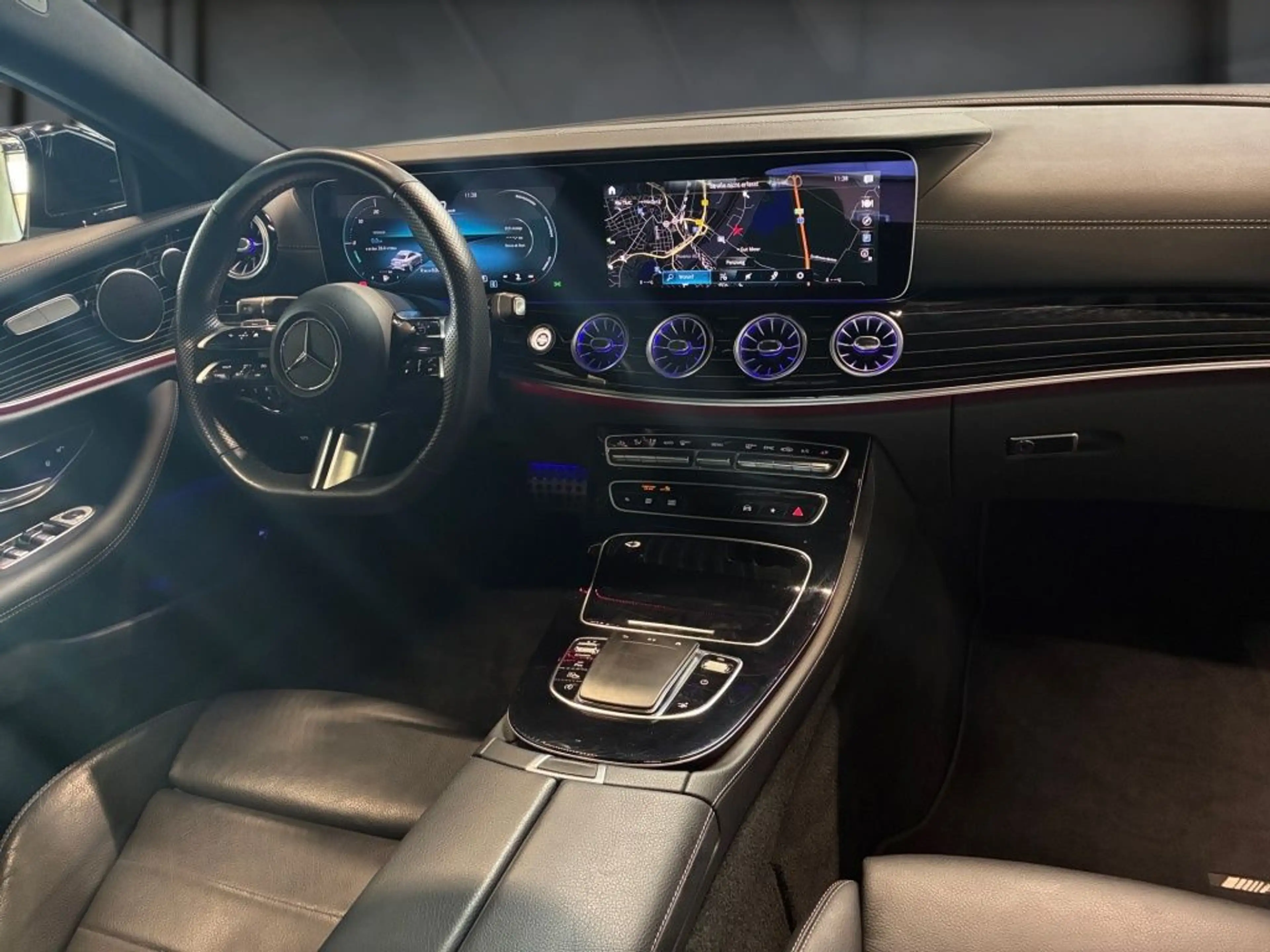 Mercedes-Benz E 400 d 4M Coupé AMG+NIGHT+PANO+KAMERA+TEMPOMAT — photo 14