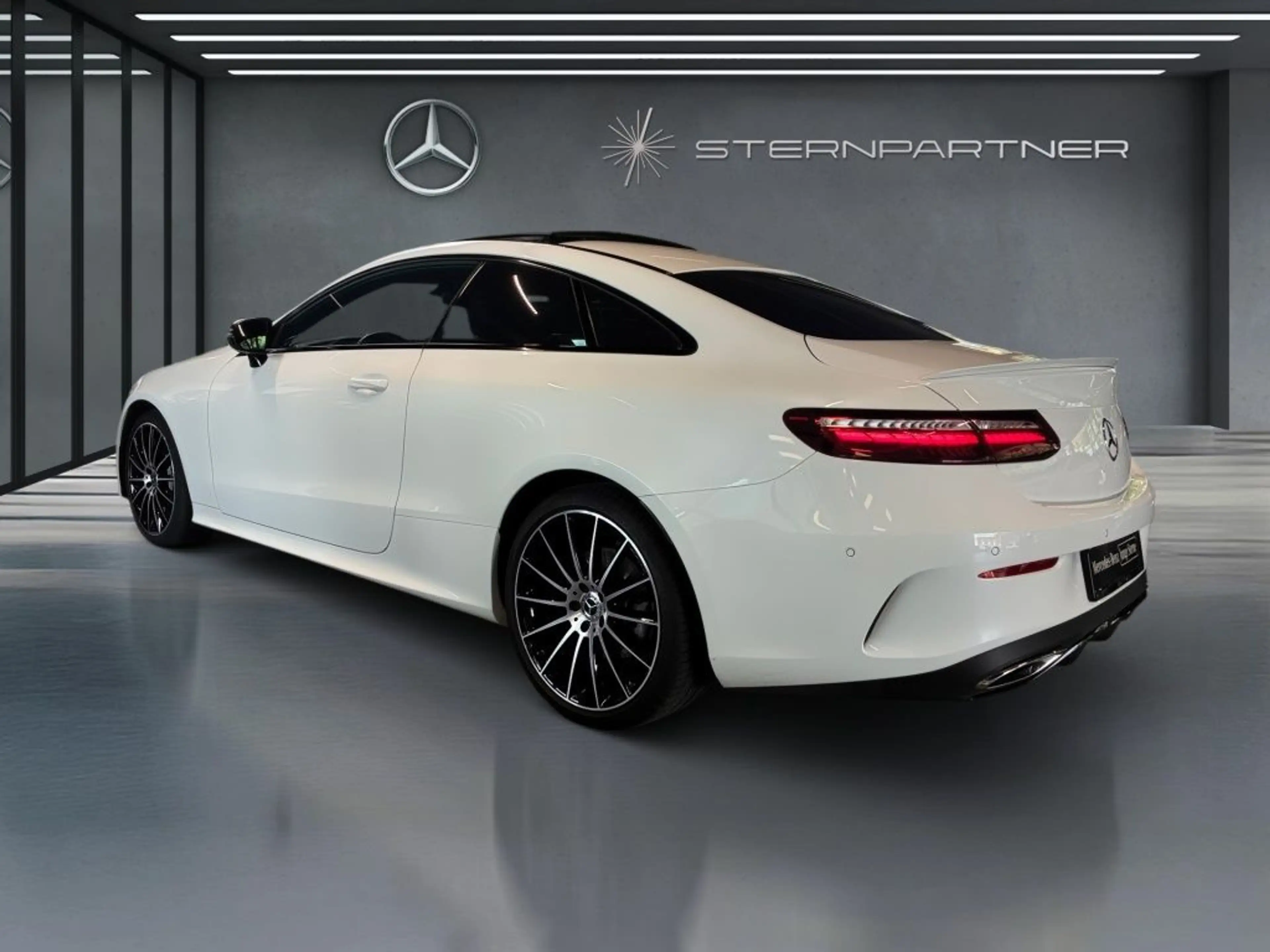 Mercedes-Benz E 400 d 4M Coupé AMG+NIGHT+PANO+KAMERA+TEMPOMAT — photo 8