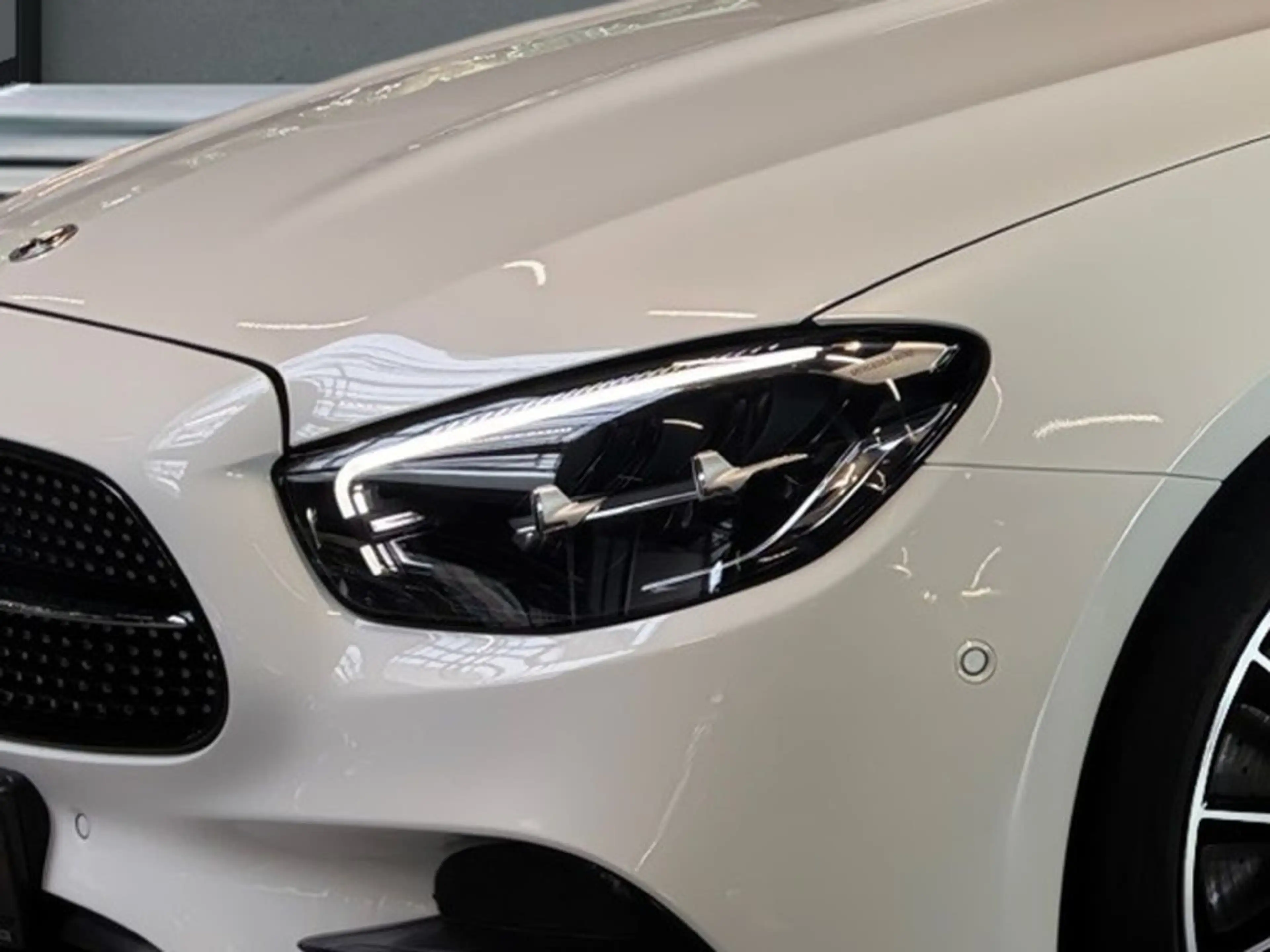 Mercedes-Benz E 400 d 4M Coupé AMG+NIGHT+PANO+KAMERA+TEMPOMAT — photo 2