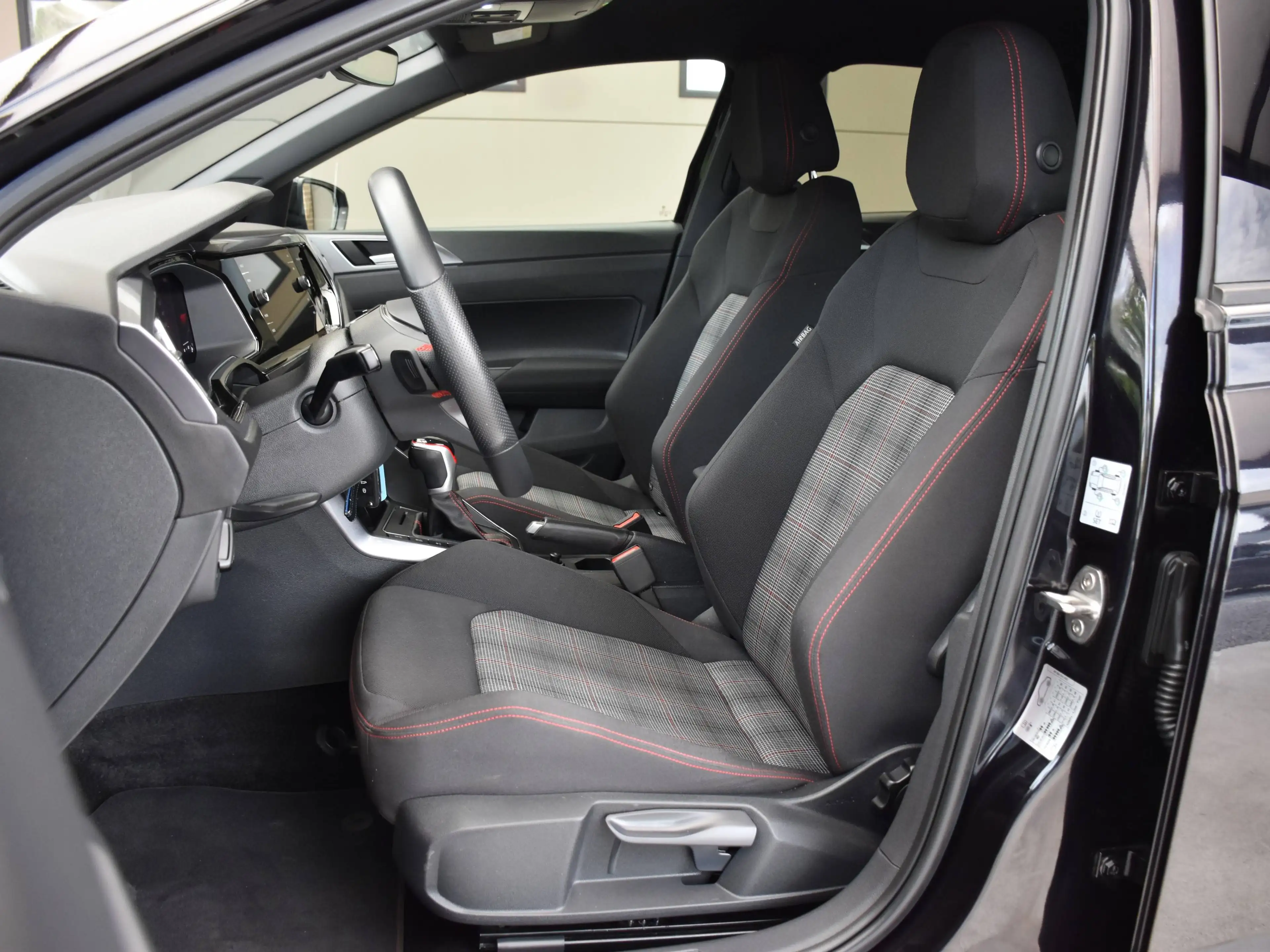 Volkswagen Polo GTI 2.0 TSI / DSG / CARPLAY / ACC / DAB / LED / BLIS / VERWARMDE ZETELS — photo 10