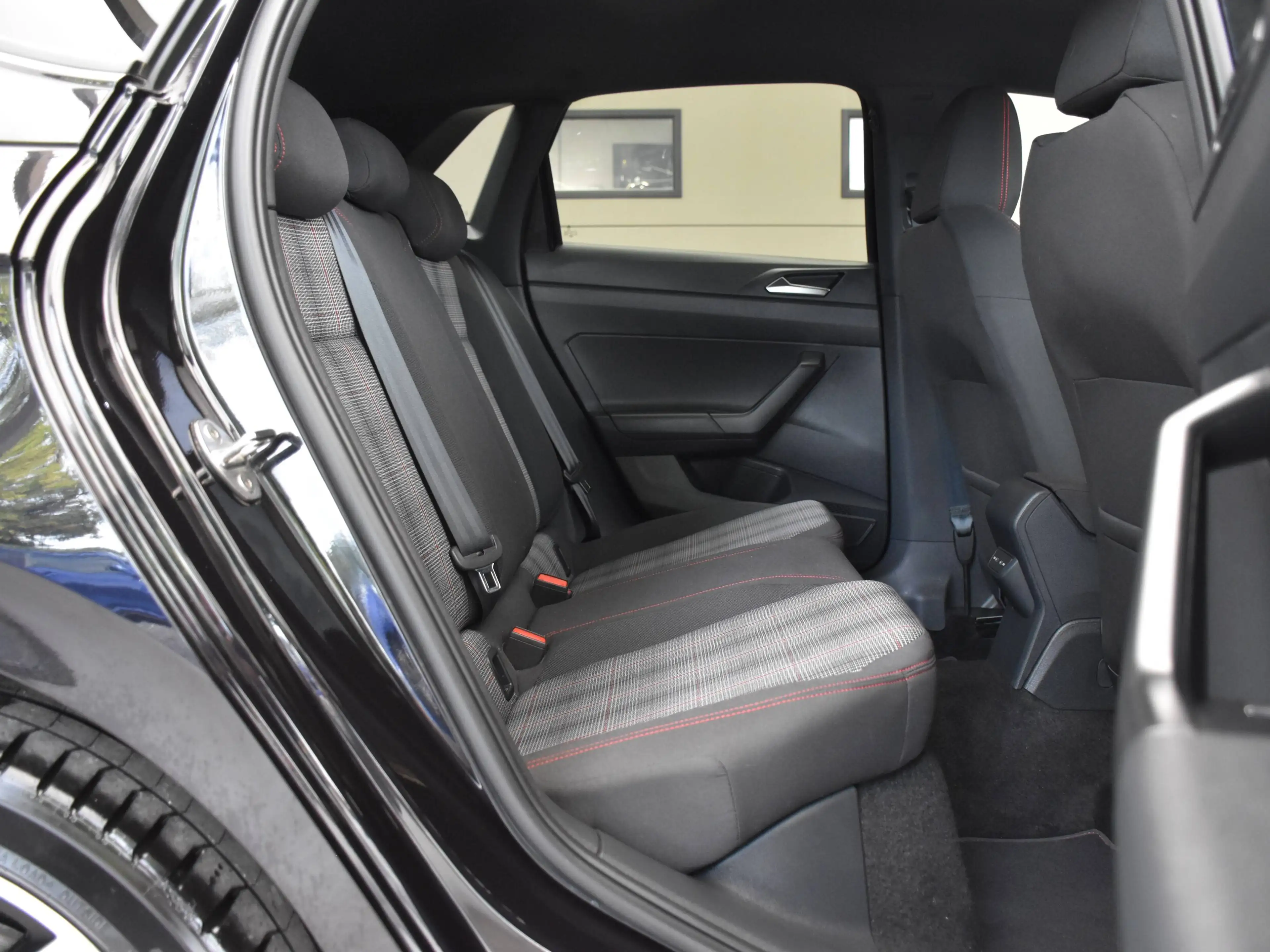 Volkswagen Polo GTI 2.0 TSI / DSG / CARPLAY / ACC / DAB / LED / BLIS / VERWARMDE ZETELS — photo 13