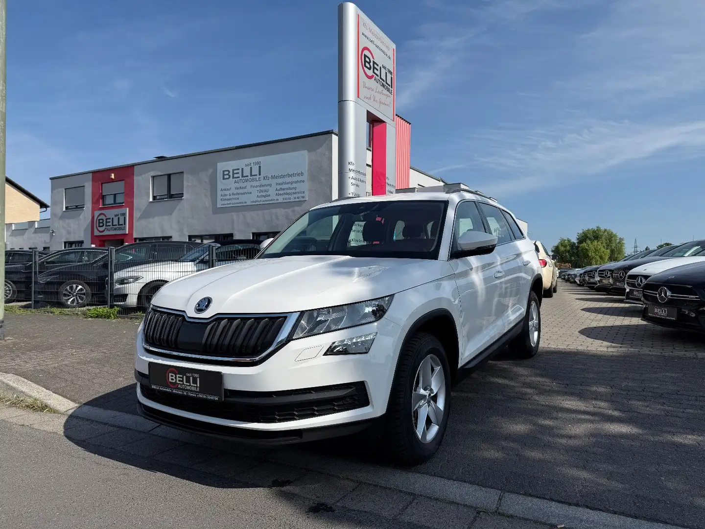 Skoda Kodiaq 2,0 TDI Ambition 4x4 Kamera FINANZIERUNG Weiß - 1