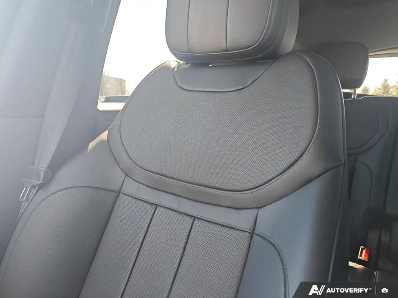 Land Rover Range Rover Sport снимка Land Rover Range Rover Sport