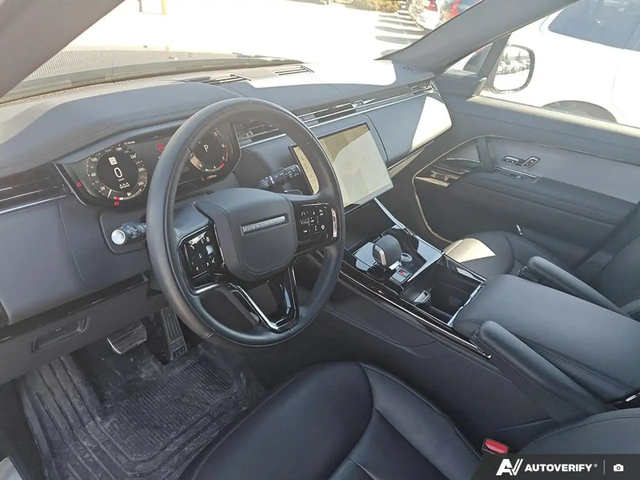 Land Rover Range Rover Sport снимка Land Rover Range Rover Sport
