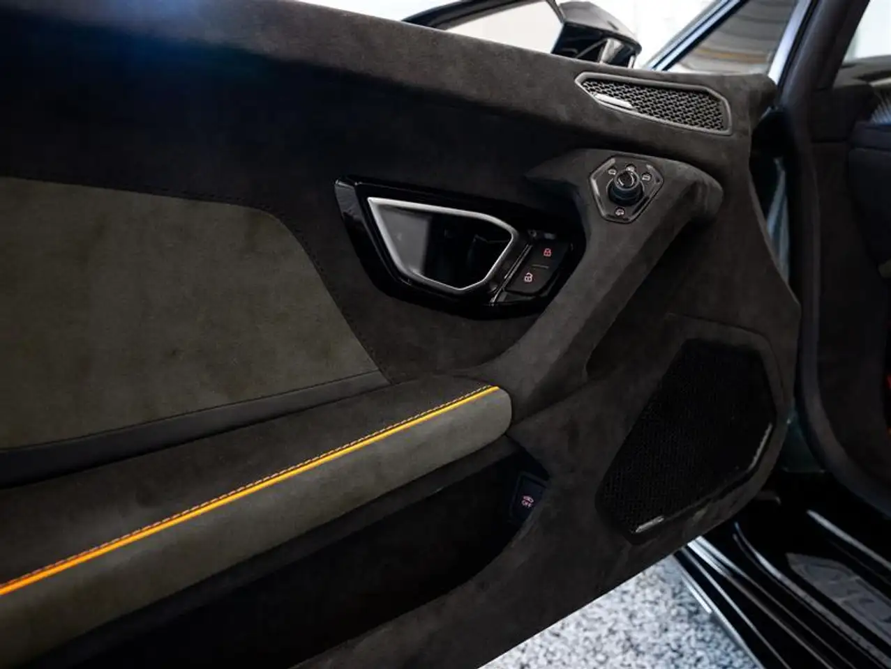 Lamborghini Huracán снимка Lamborghini Huracán