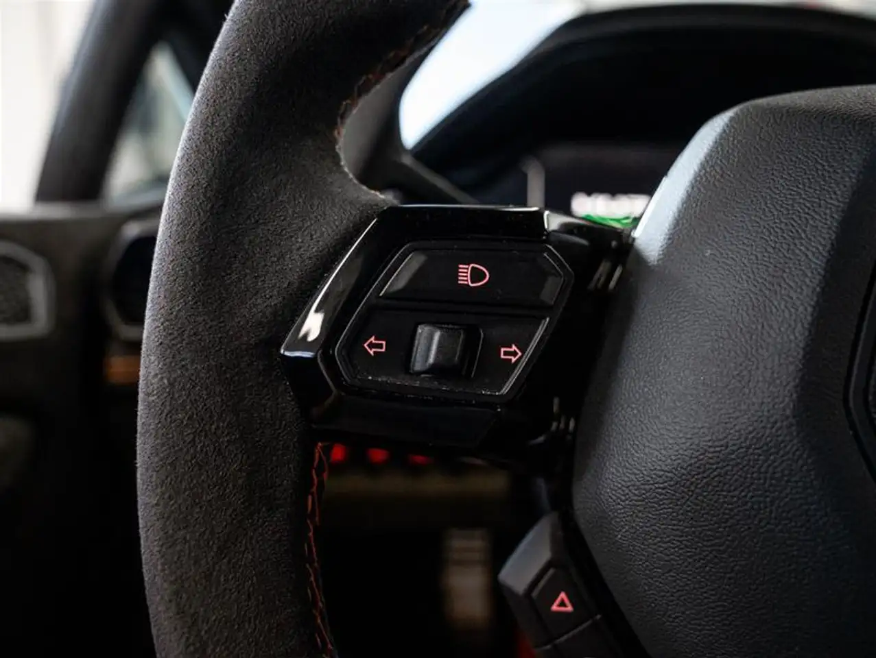 Lamborghini Huracán снимка Lamborghini Huracán