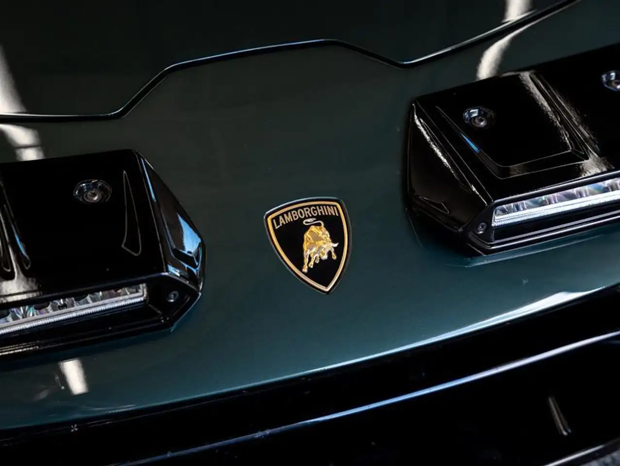 Lamborghini Huracán снимка Lamborghini Huracán