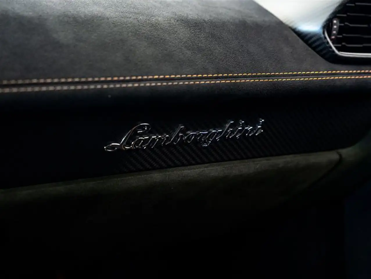 Lamborghini Huracán снимка Lamborghini Huracán