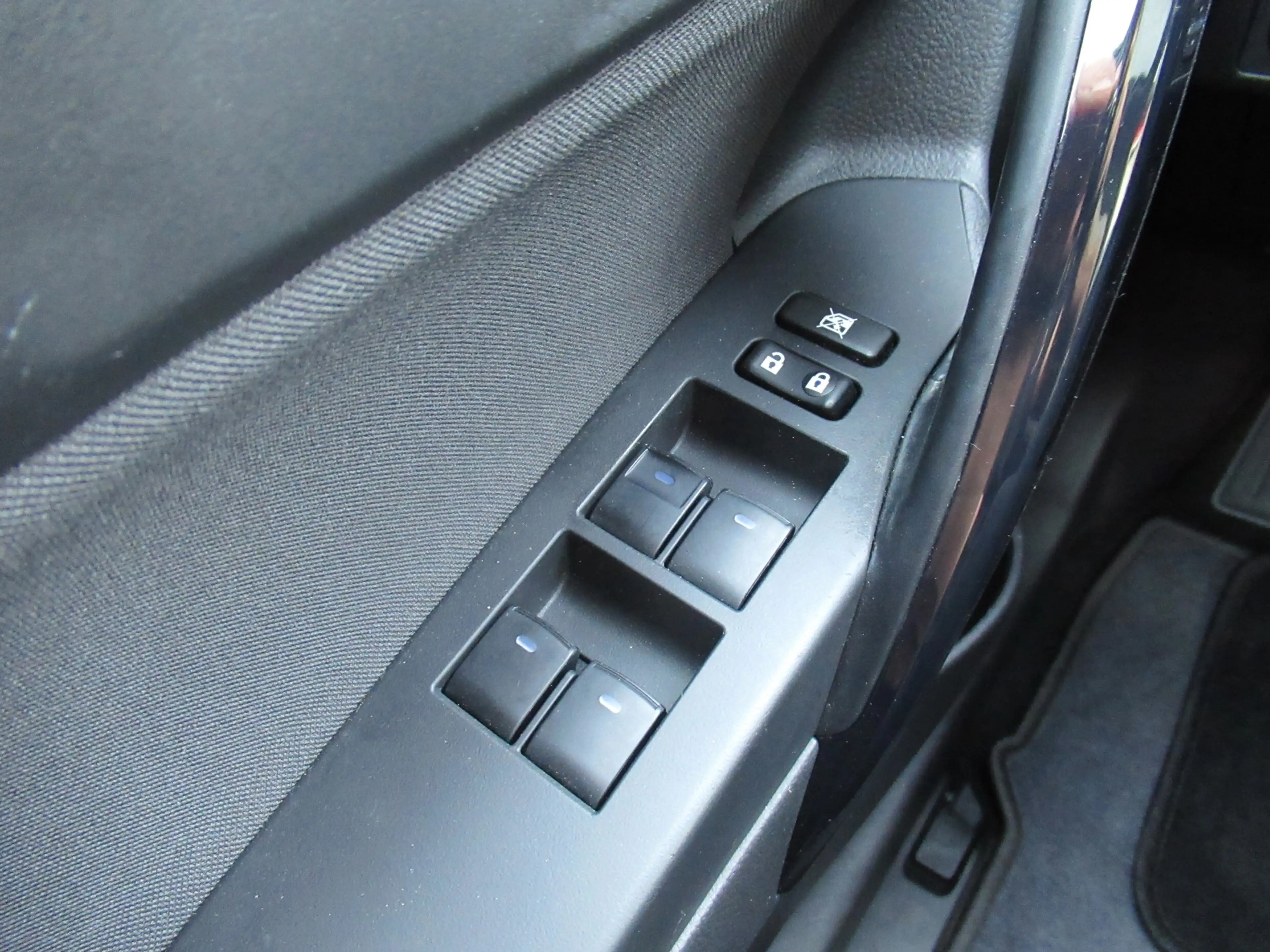 Toyota Auris Touring Sports 1.8 Hybrid Lease — photo 8