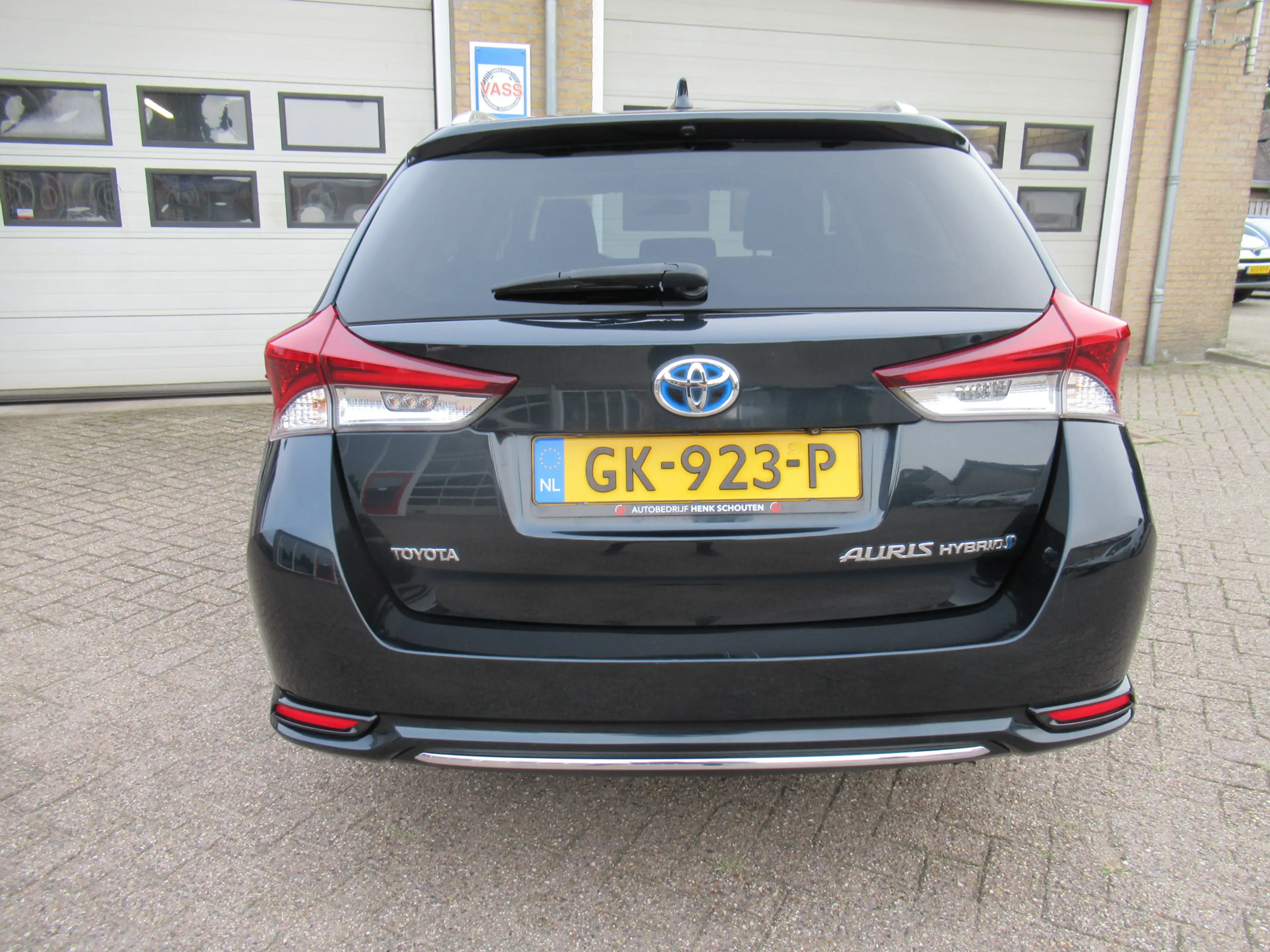 Toyota Auris Touring Sports 1.8 Hybrid Lease — photo 23