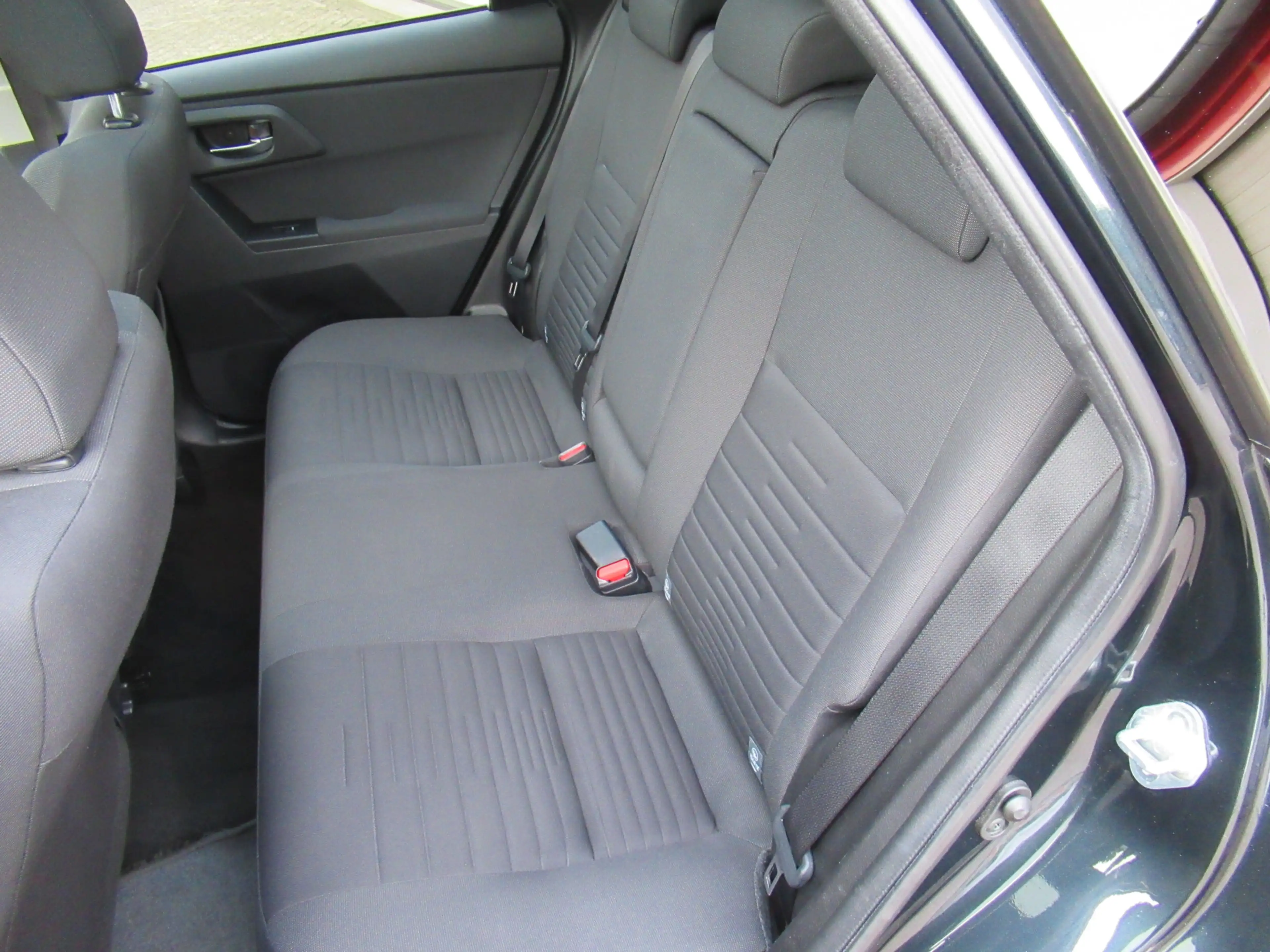 Toyota Auris Touring Sports 1.8 Hybrid Lease — photo 7