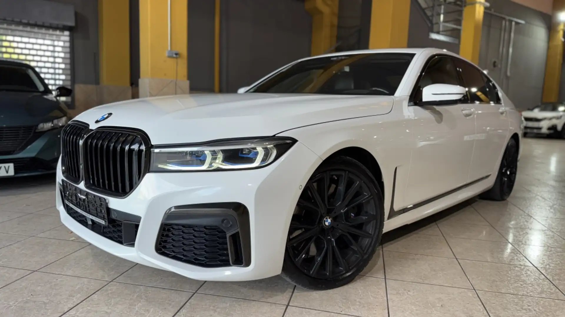 BMW 750 750iA xDrive Blanco - 2