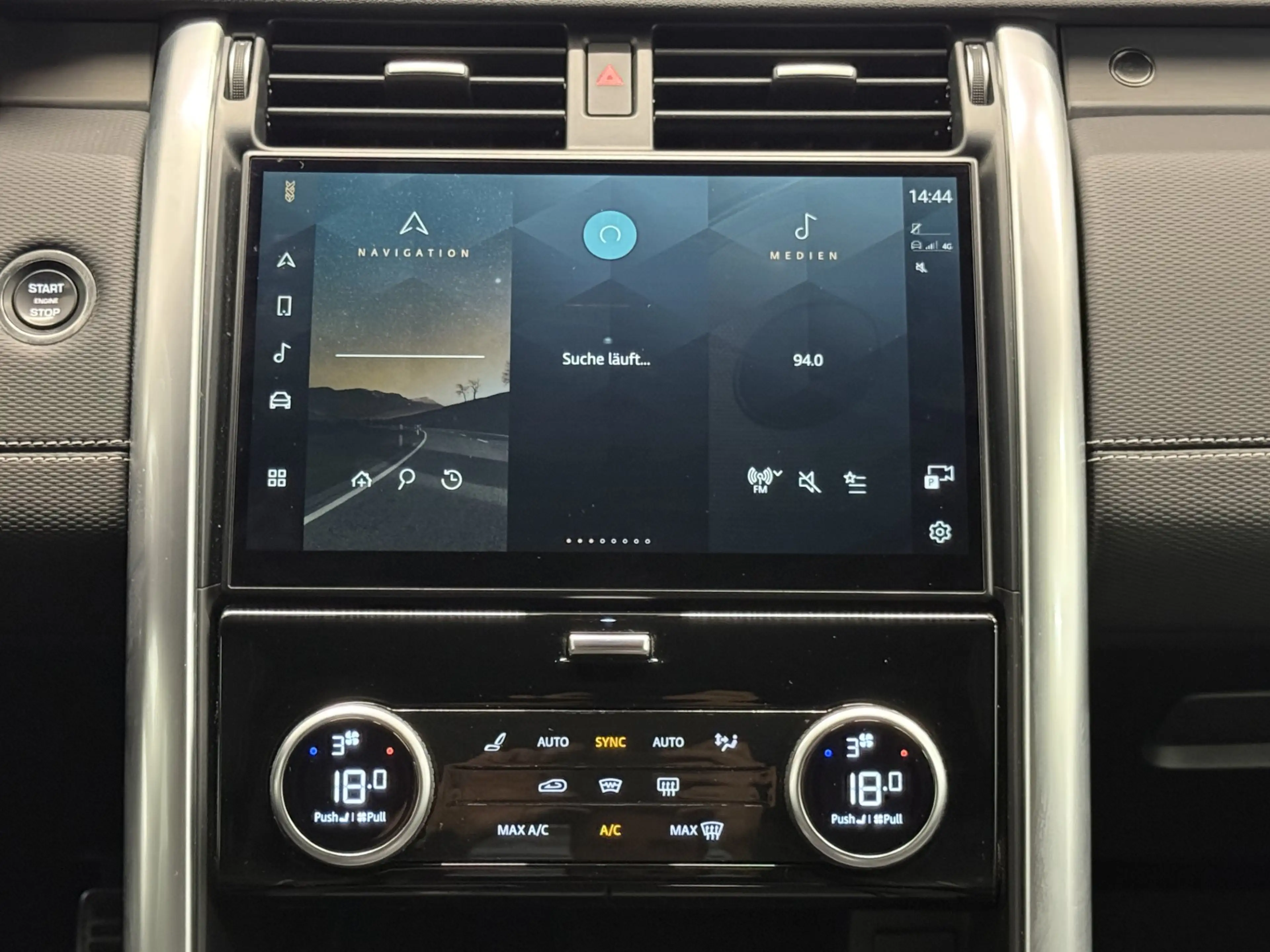 Land Rover Discovery 5 D300 AWD R-Dynamic HSE — photo 9