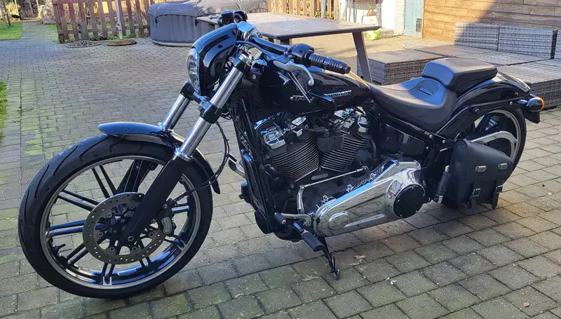 Harley-Davidson Breakout - foto 2