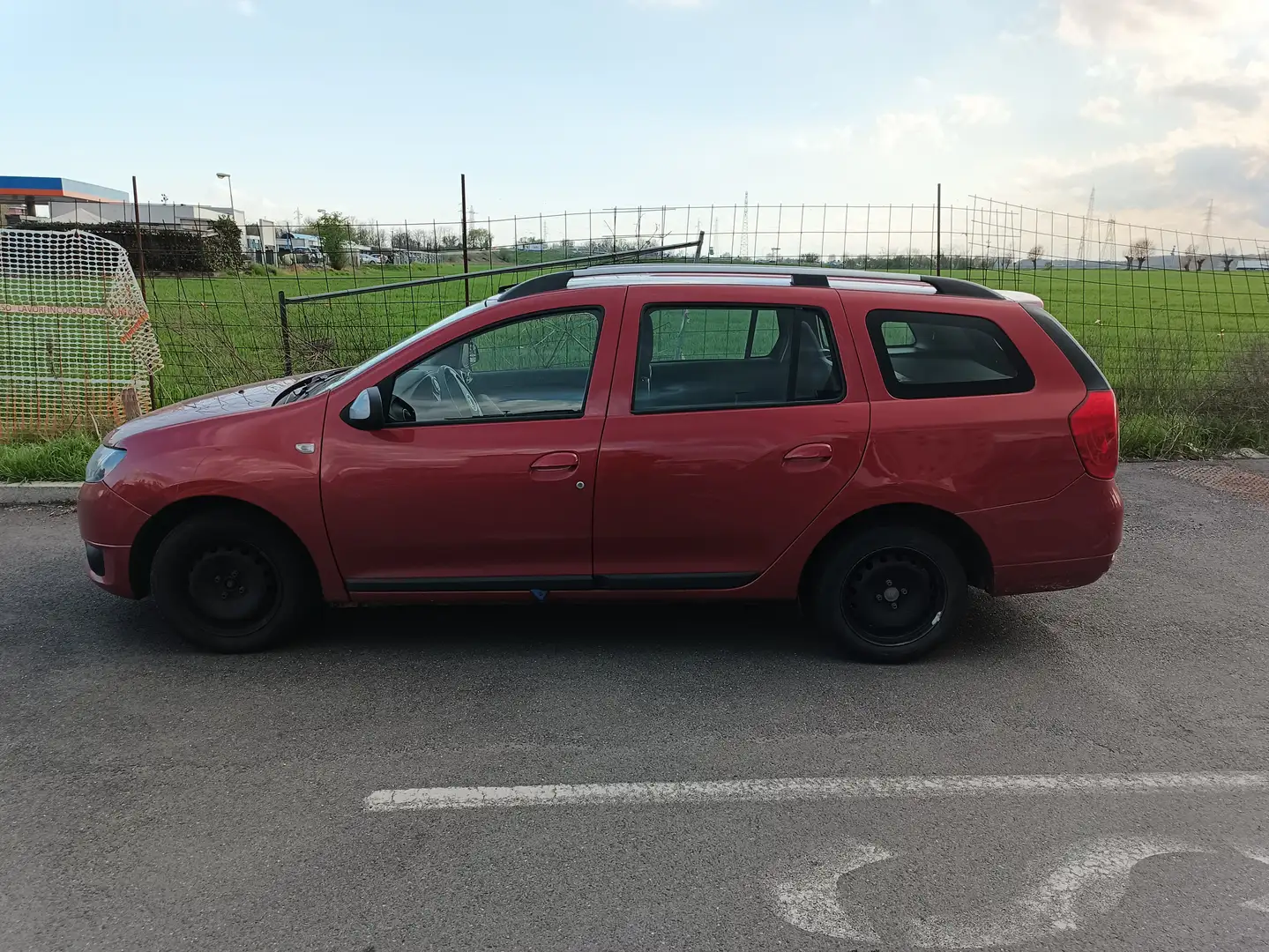 Dacia Logan Logan MCV 1.5 dci La Gazz.d.Sport  90cv Rosso - 2