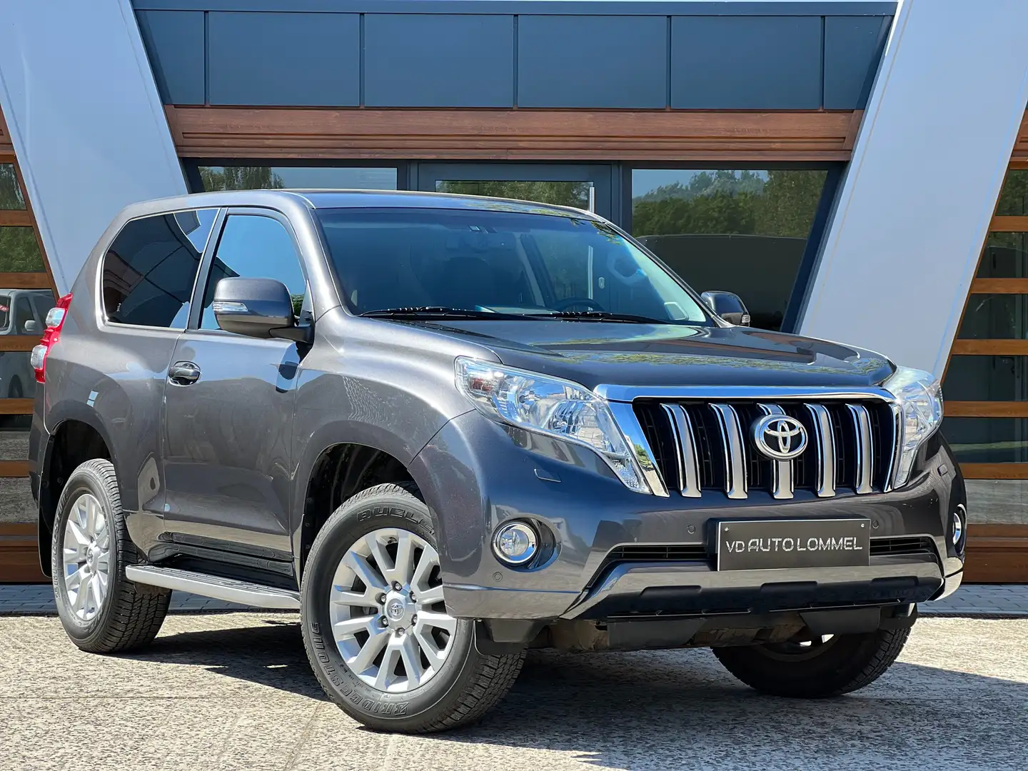 Toyota Land Cruiser AUTOMAAT/ LICHTE VRACHT/ GARANTIE Szary - 1
