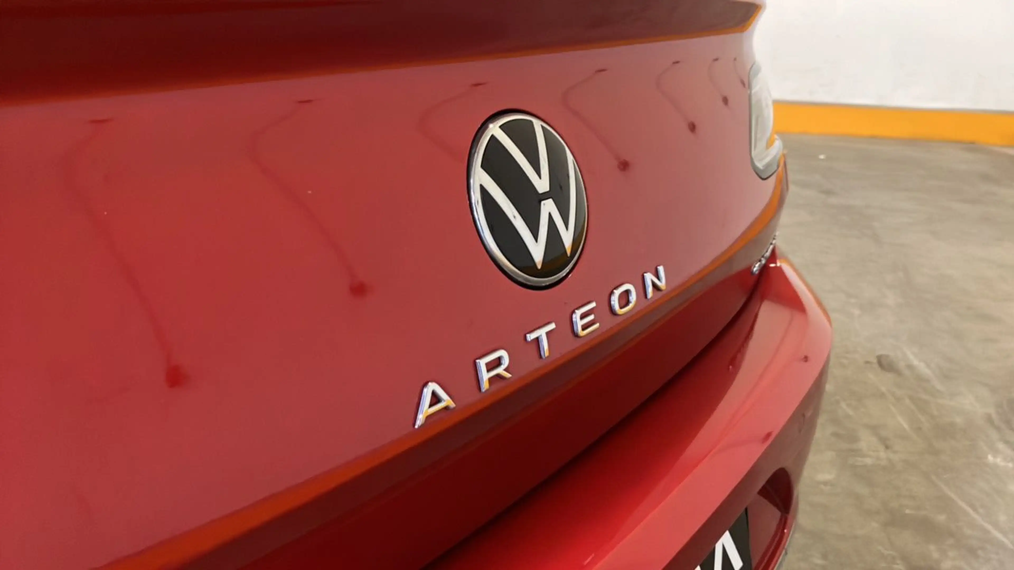 Volkswagen Arteon 1.4 TSI eHybrid R-Line OPF LED*LEDER*SKY*360-CAM* — photo 6