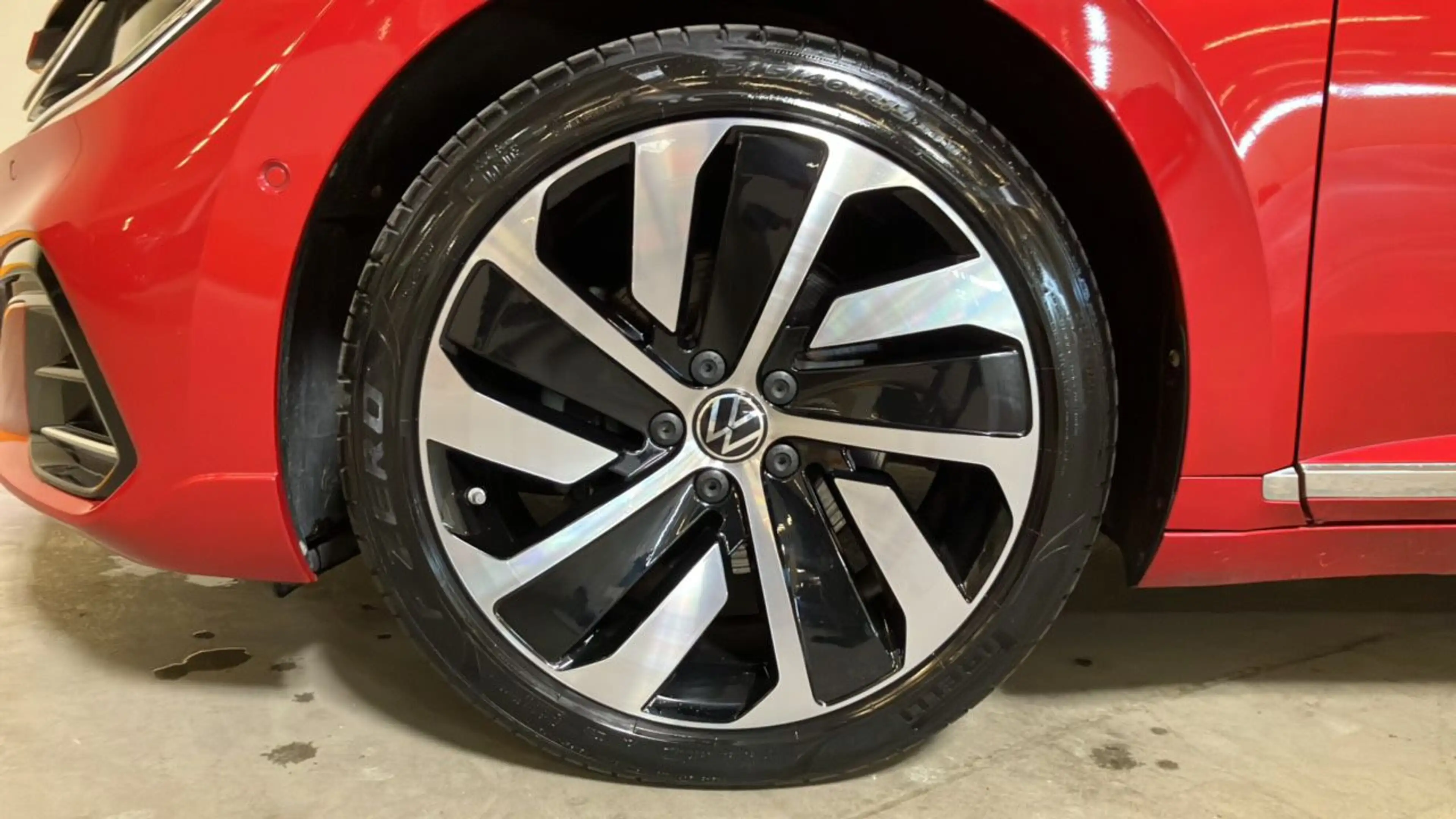 Volkswagen Arteon 1.4 TSI eHybrid R-Line OPF LED*LEDER*SKY*360-CAM* — photo 7
