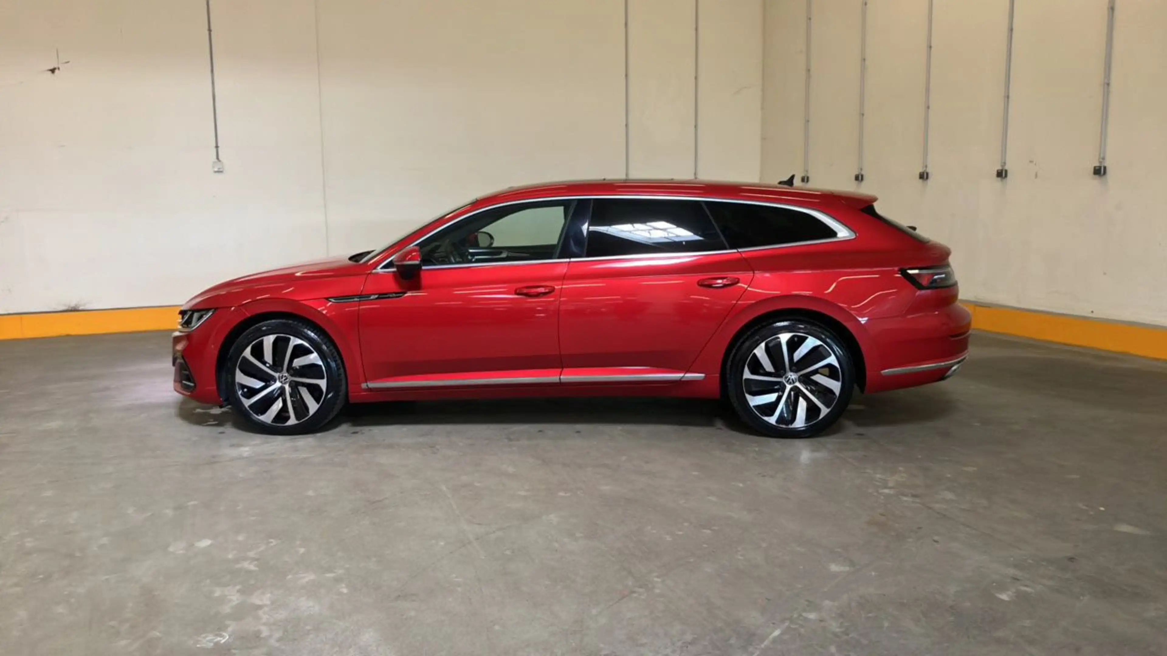 Volkswagen Arteon 1.4 TSI eHybrid R-Line OPF LED*LEDER*SKY*360-CAM* — photo 4