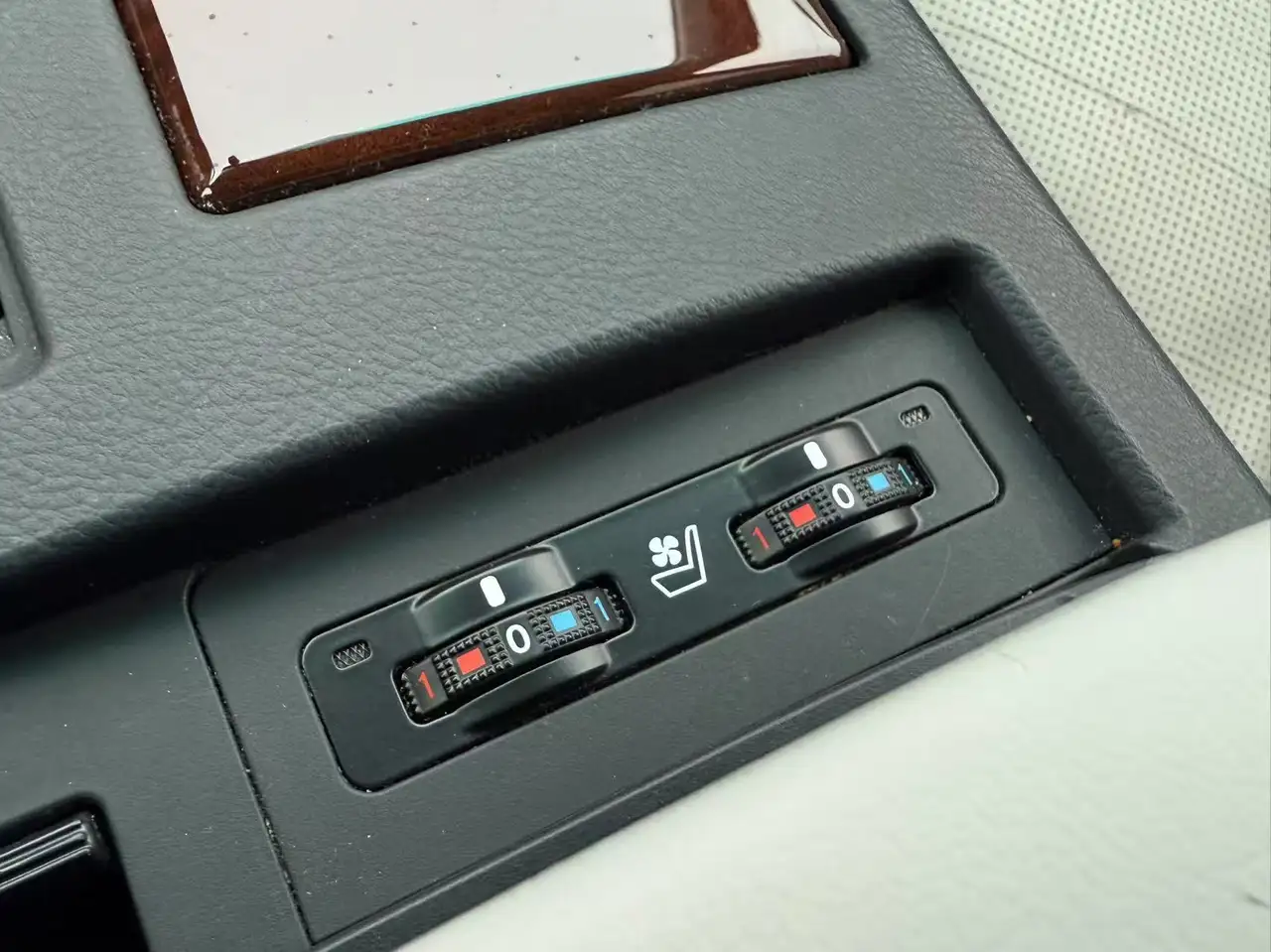 Lexus RX снимка Lexus RX