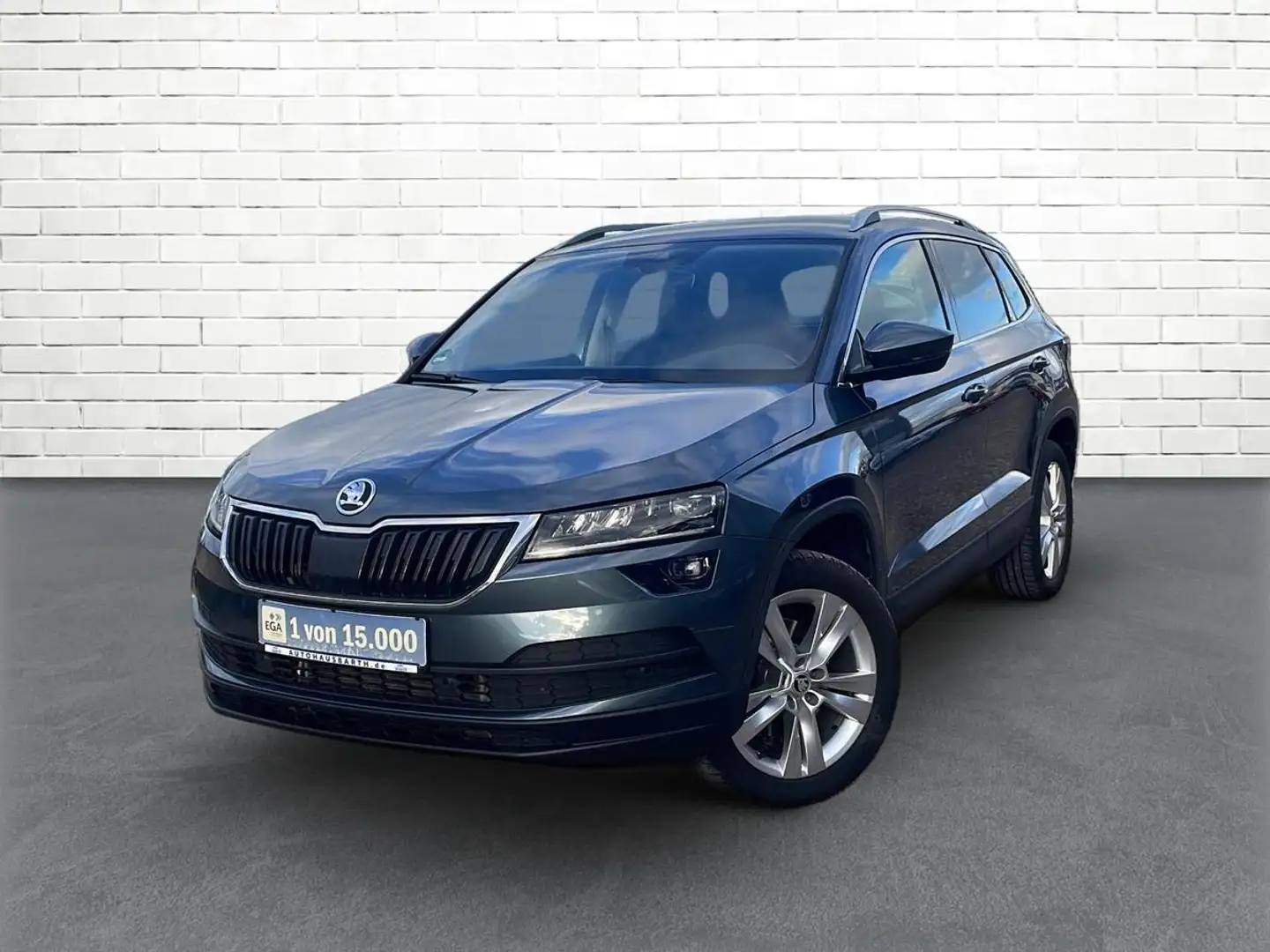 Skoda Karoq 2.0 TDI Style 4x4 *LED*AHZV*Navi*SHZ* Grau - 2