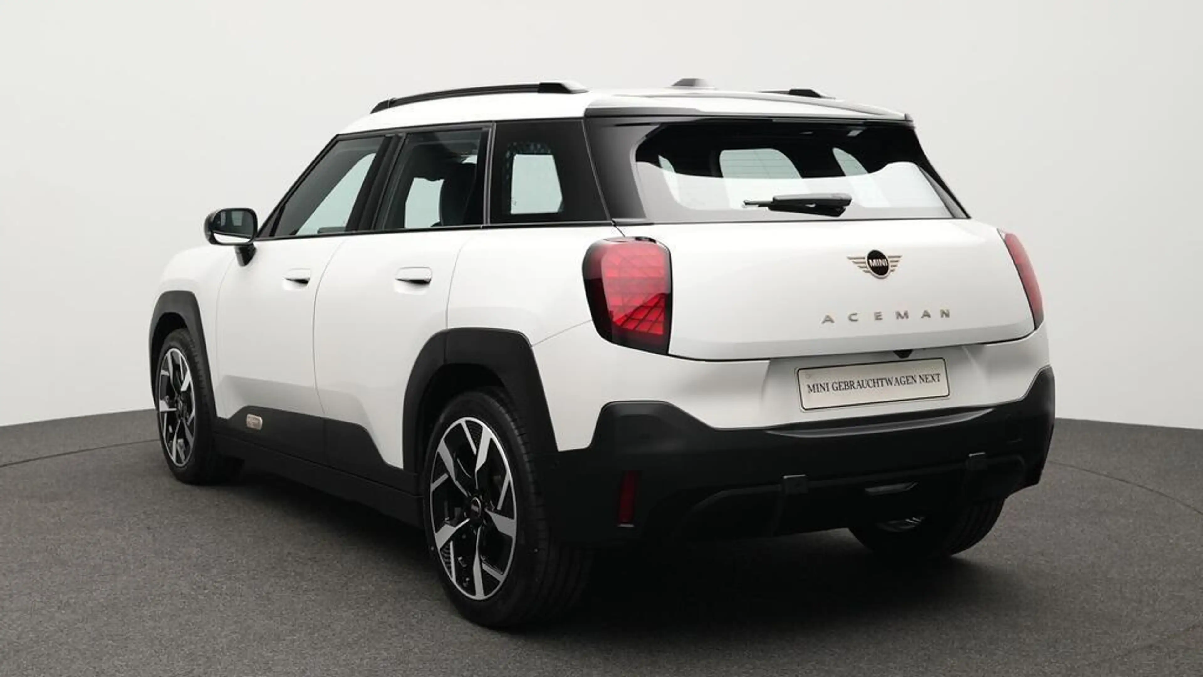 MINI Aceman Classic Trim — photo 6