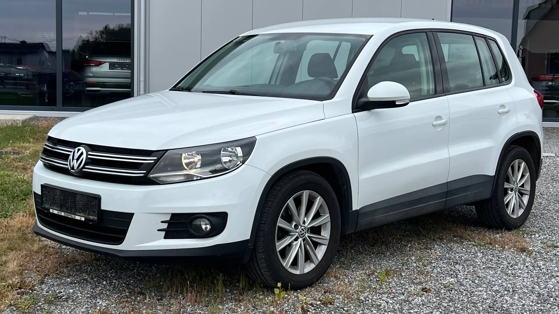 Volkswagen Tiguan Trend 2,0 TDI, AHK Weiß - 2