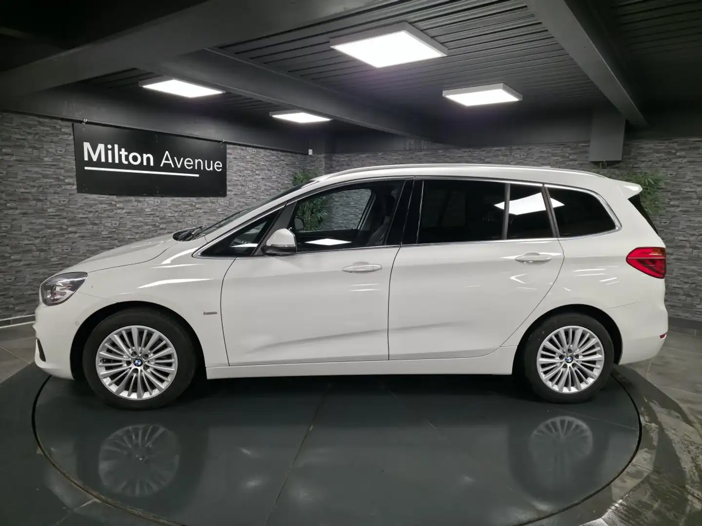 BMW 218 218d xDrive Gran Tourer  GRAN TOURER F46 Luxury PHASE 1 Blanc - 2