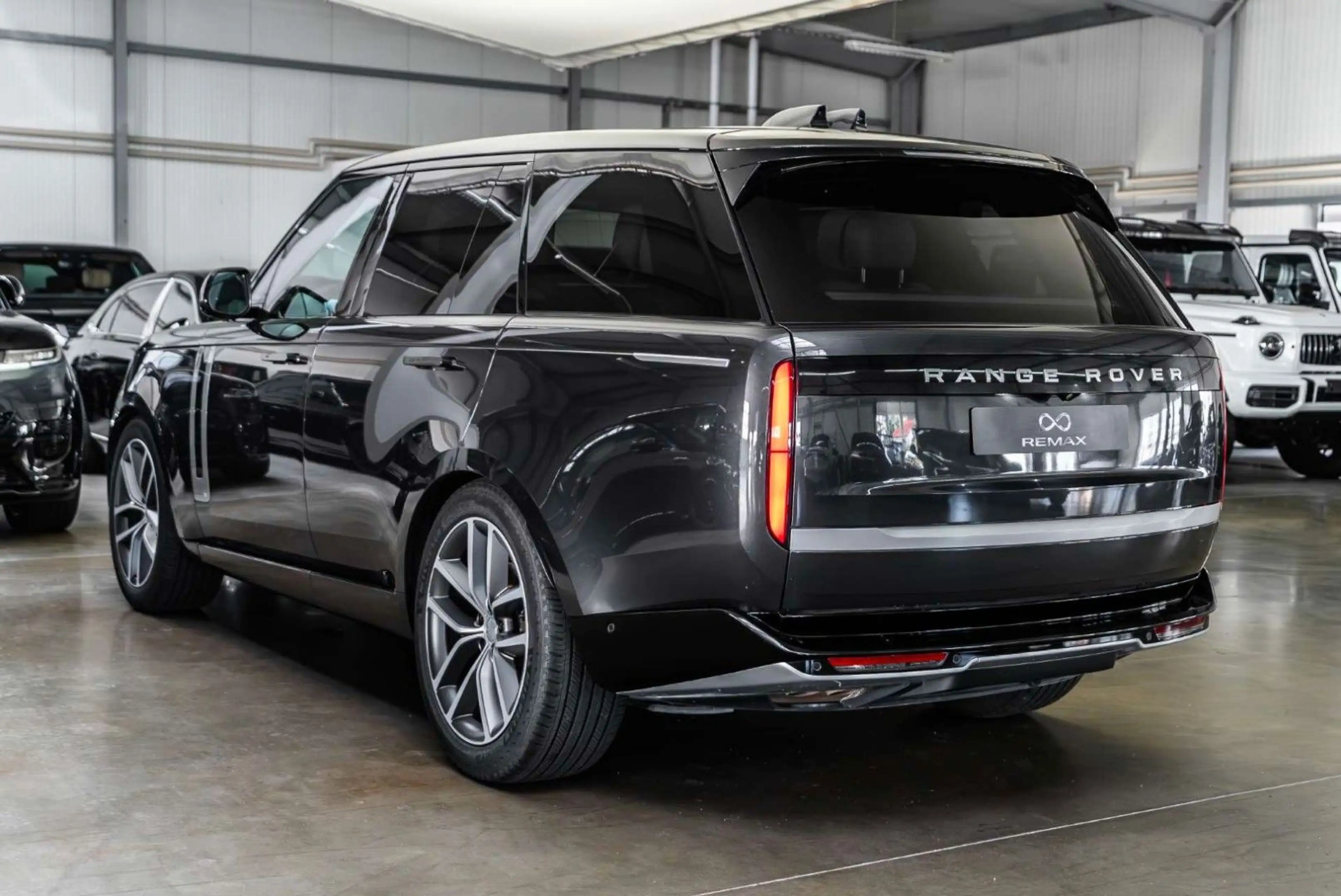 Land Rover Range Rover D350 Autobiography / L.Beige — photo 9