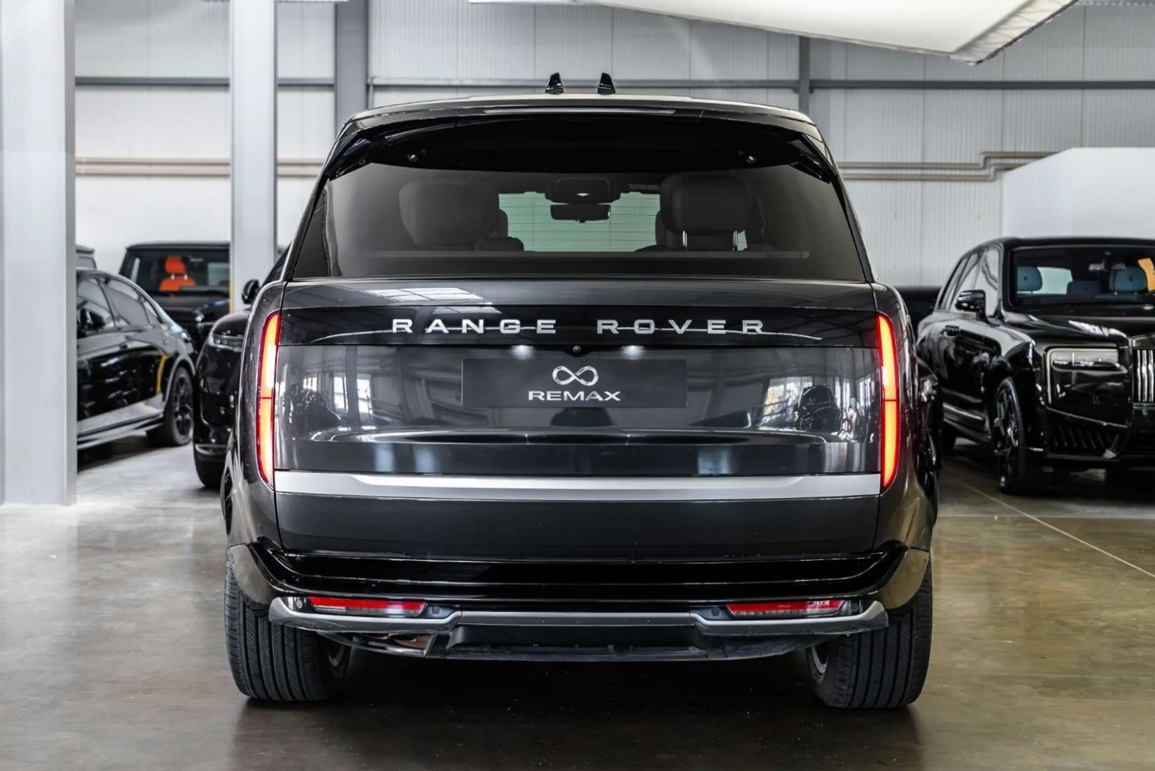 Land Rover Range Rover D350 Autobiography / L.Beige — photo 10