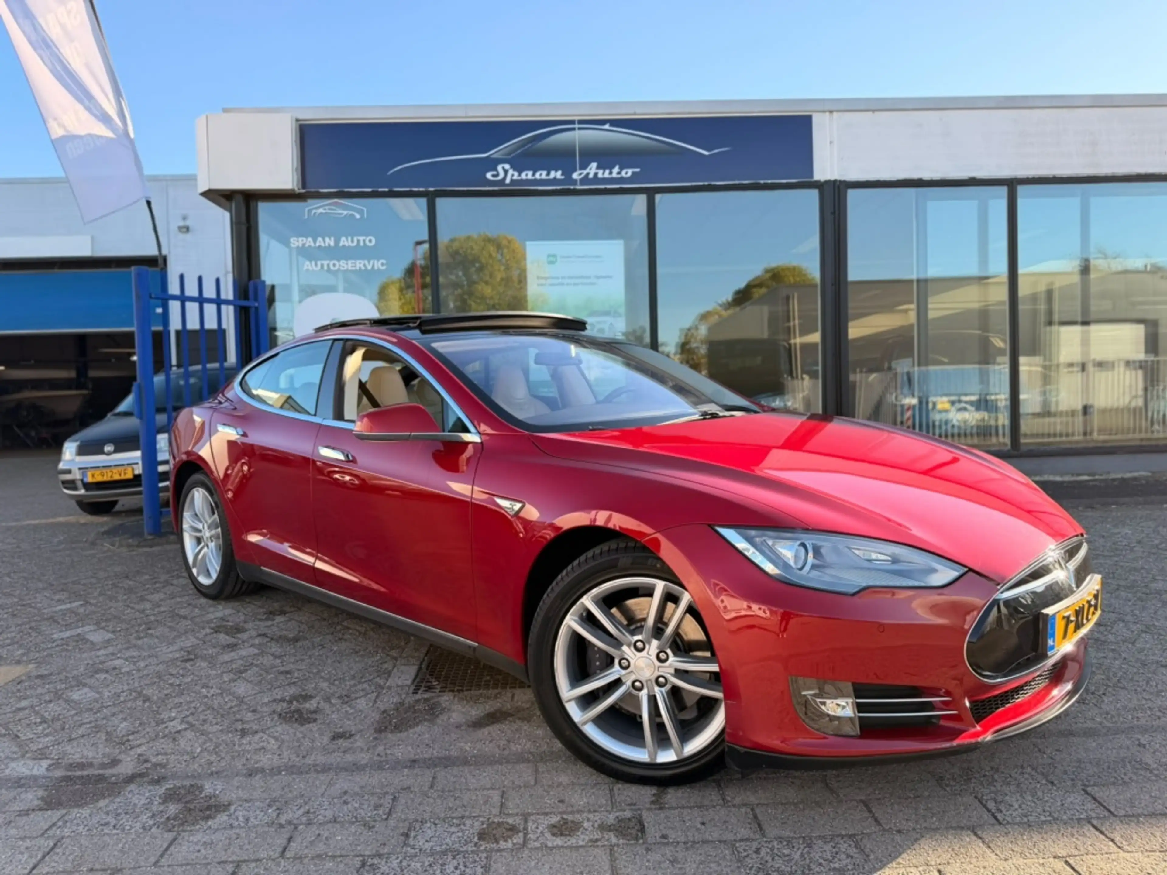 Tesla Model S motors P85+ | FREE SUPERCHARGEN | PANODAK | LEDER — photo 8