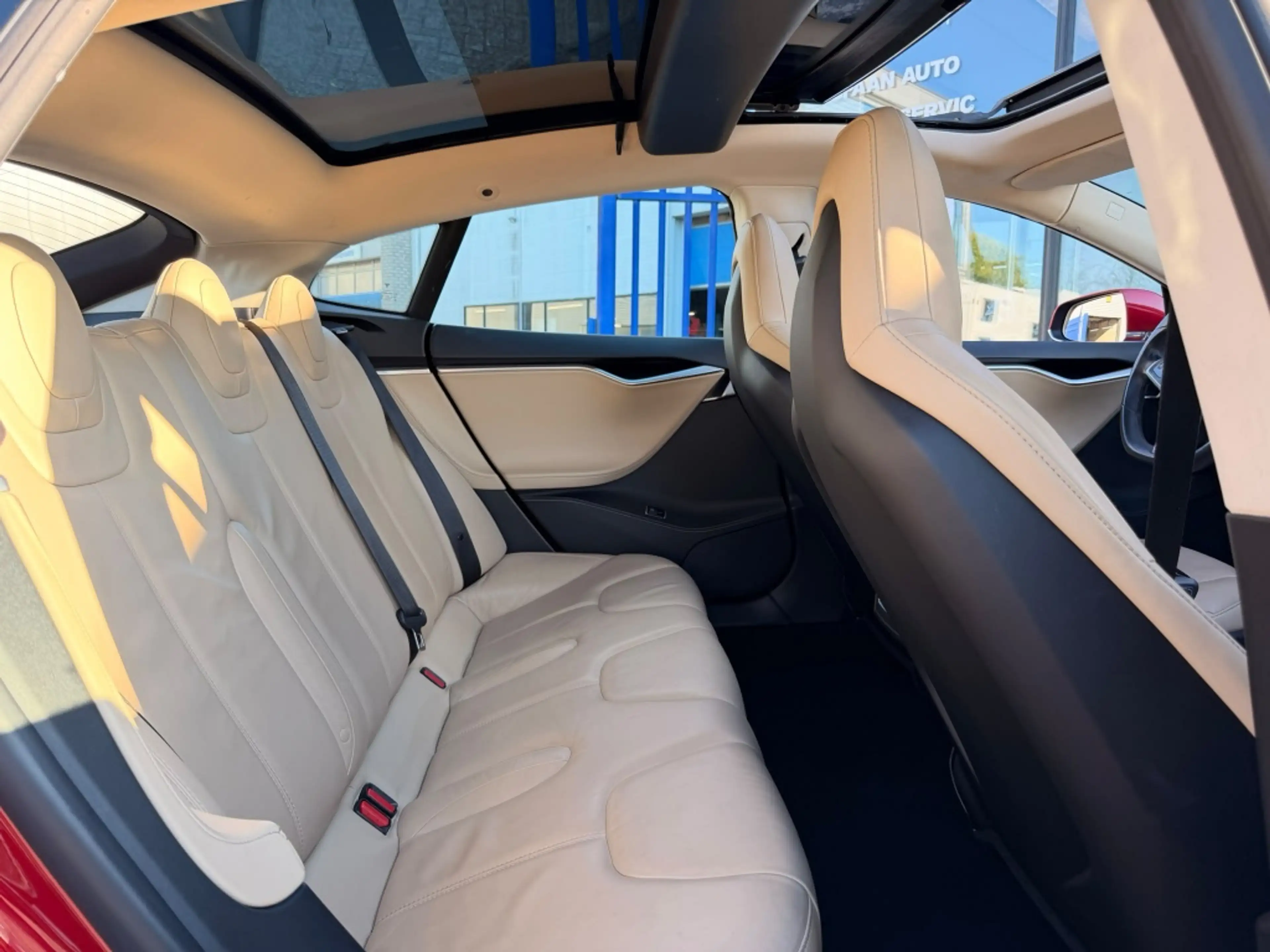 Tesla Model S motors P85+ | FREE SUPERCHARGEN | PANODAK | LEDER — photo 13