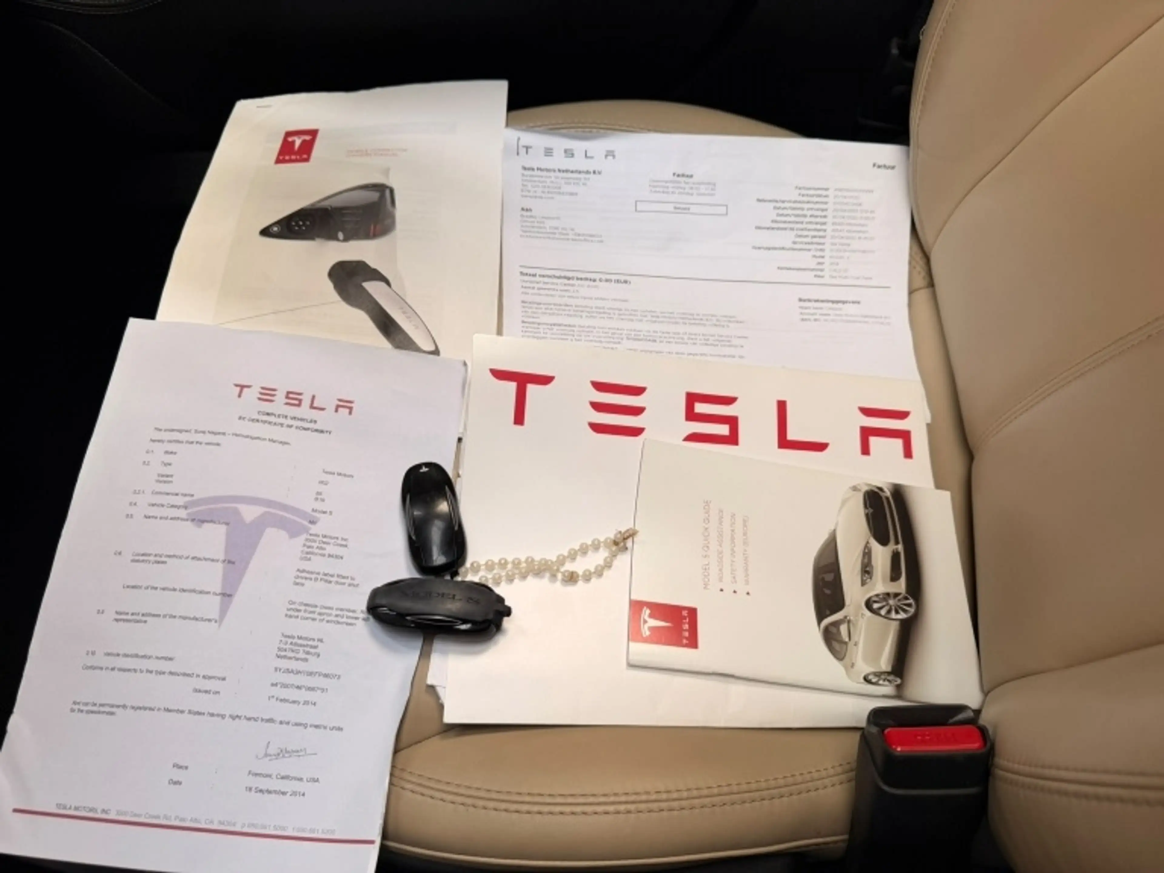 Tesla Model S motors P85+ | FREE SUPERCHARGEN | PANODAK | LEDER — photo 3