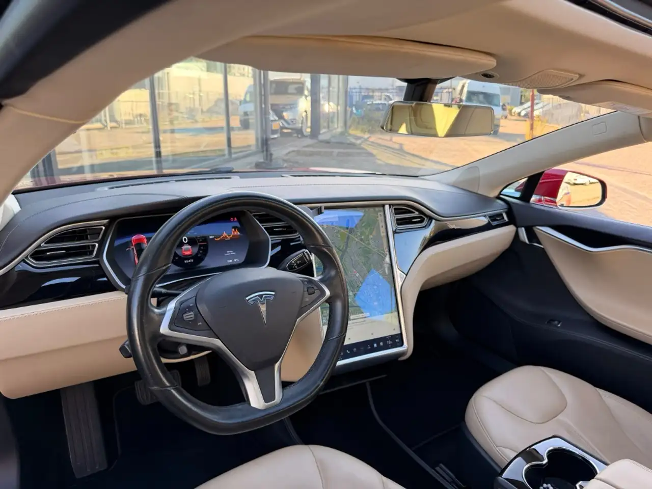 TESLA MODEL S P85+ 306CH - SUPERCHARGE GRATUITE - CAMÉRA DE RECUL - TOIT OUVRANT PANORAMIQUE - 93.410 KMS