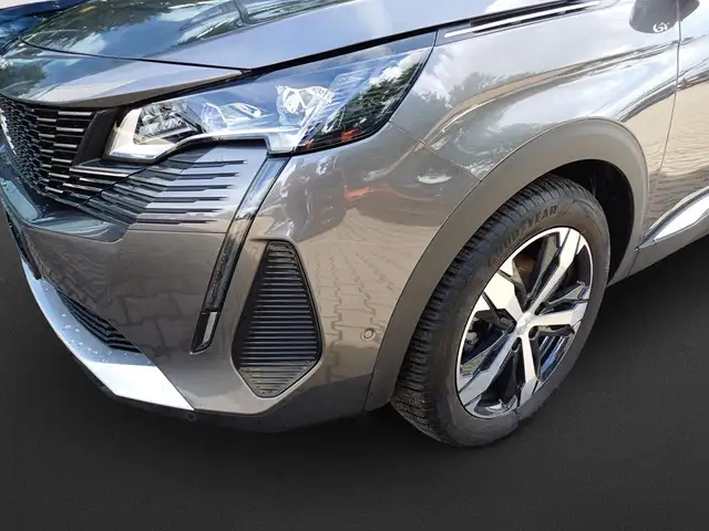 Peugeot 3008 view 11