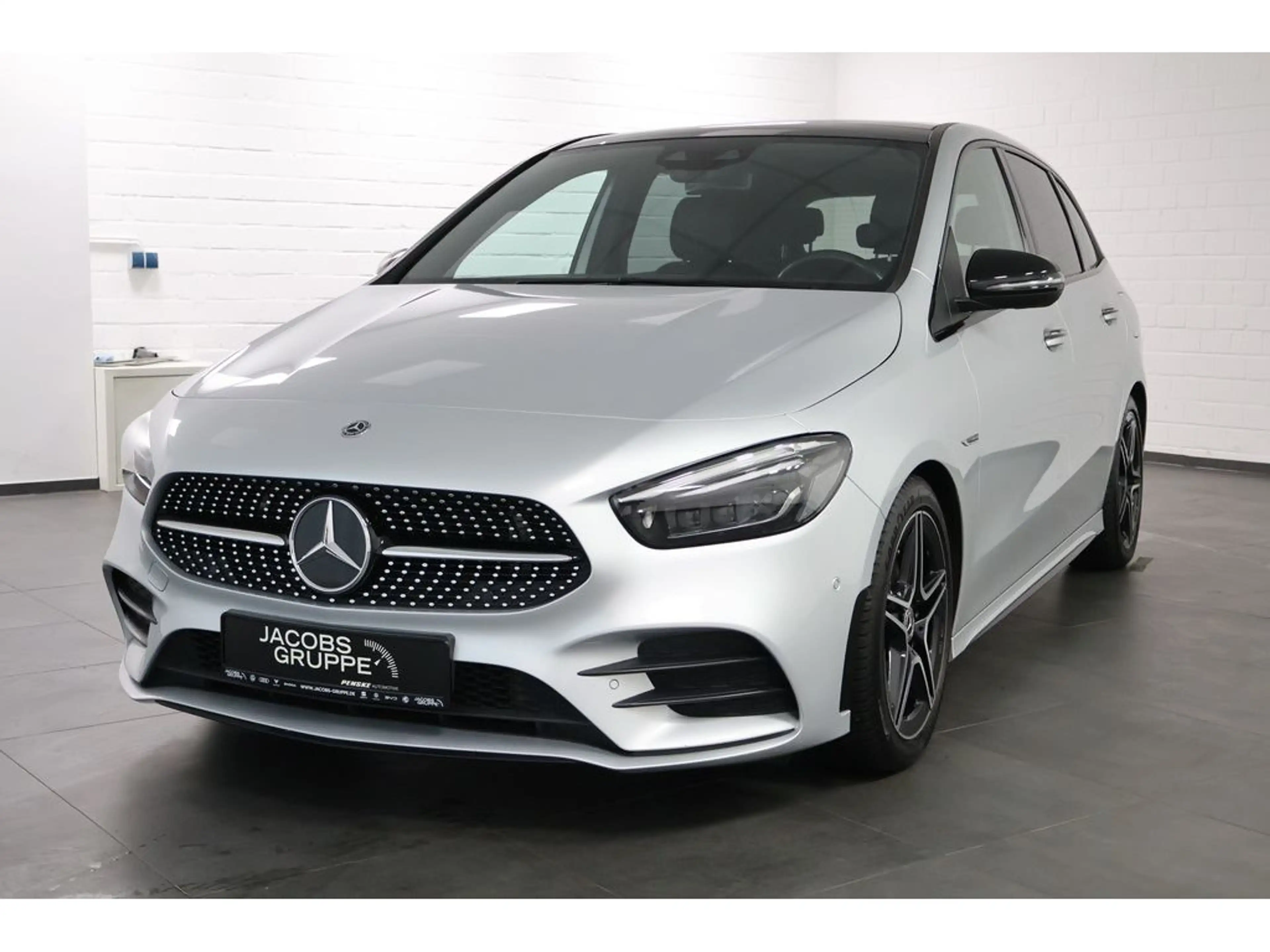 Mercedes-Benz B 220 4Matic LED,Navi,RKF,SHZ — photo 3