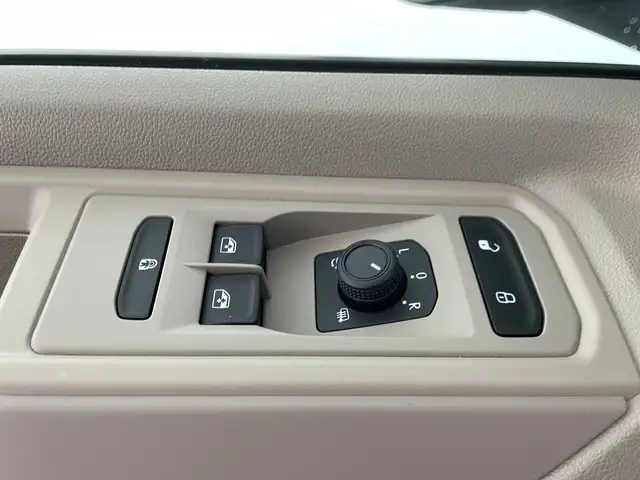 Volkswagen T7 Multivan VW T7 Multivan Business ÜH TDI Ansicht 25